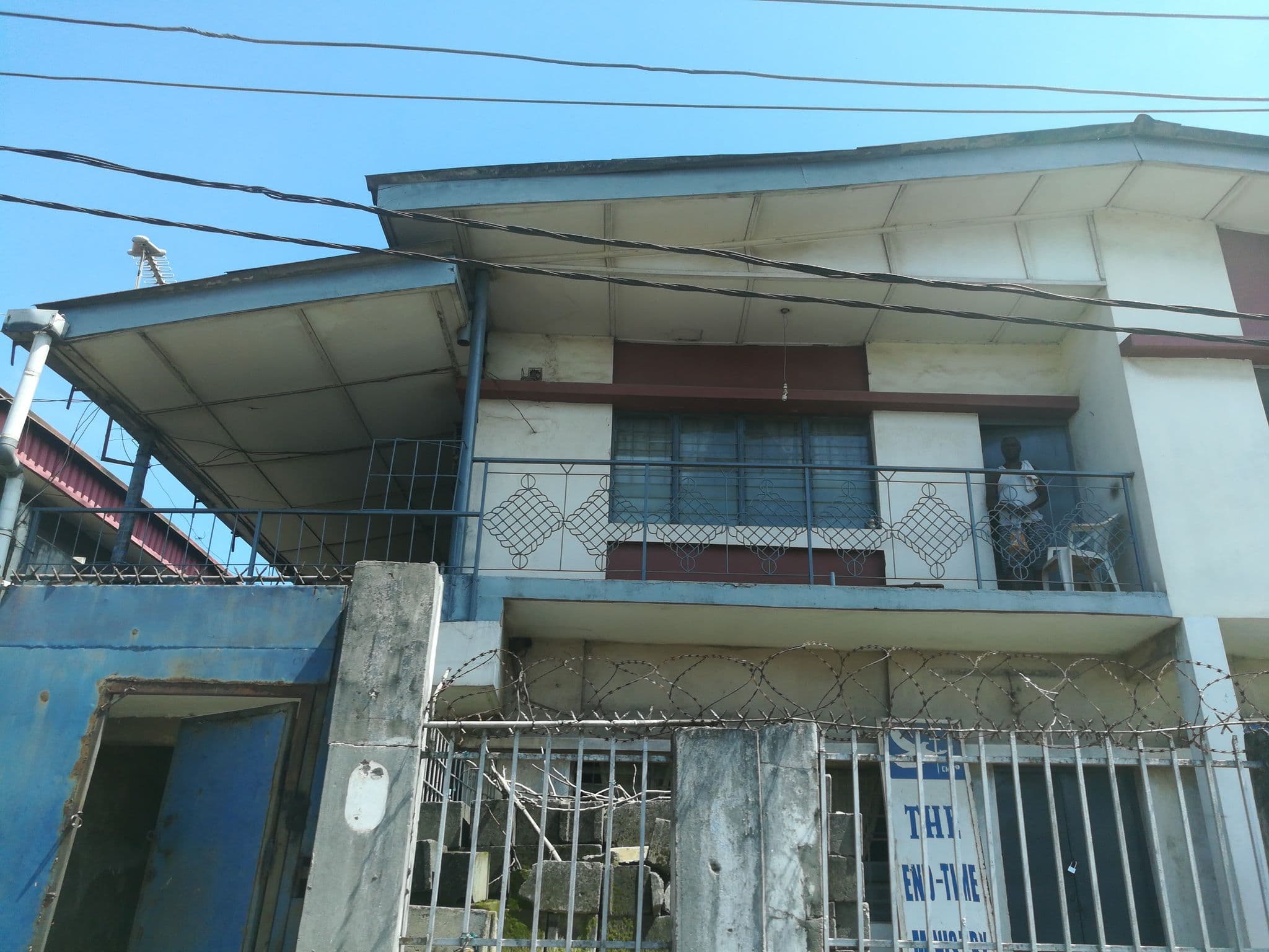 Street view near Ehi Guest House, Oshodi — © ralebipim (CC BY-SA · Mapillary)