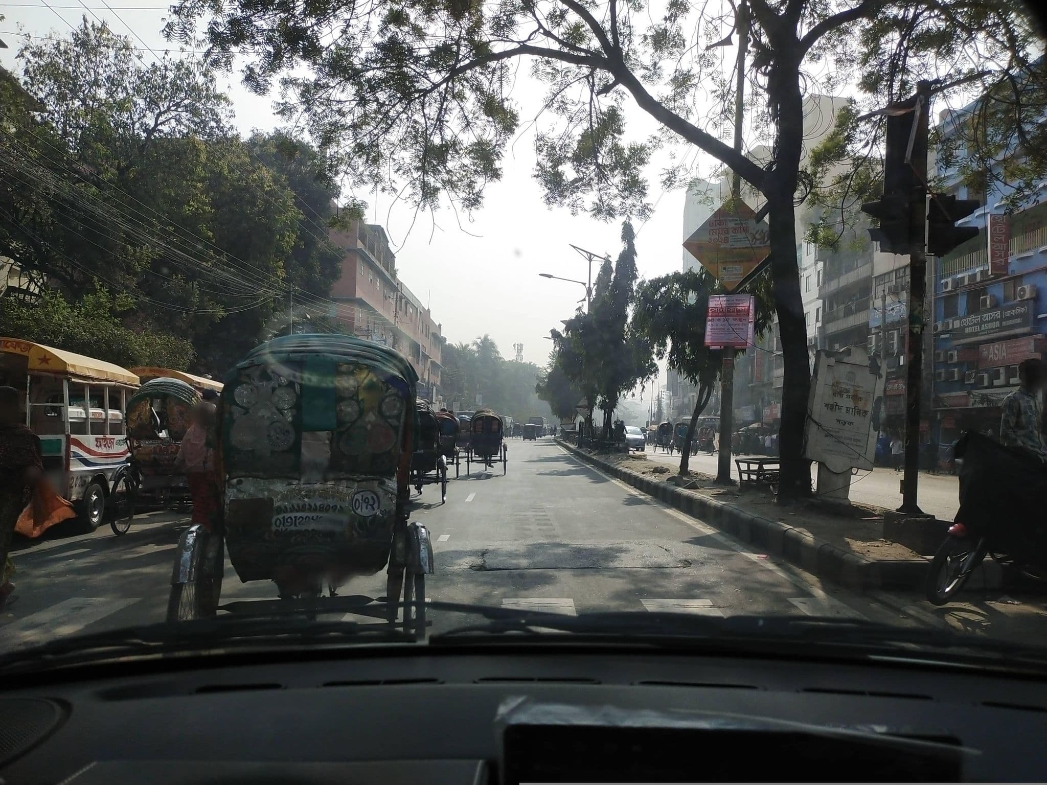 Street view near Hotel Parabat, Paltan — © tayefbarikoi (CC BY-SA · Mapillary)