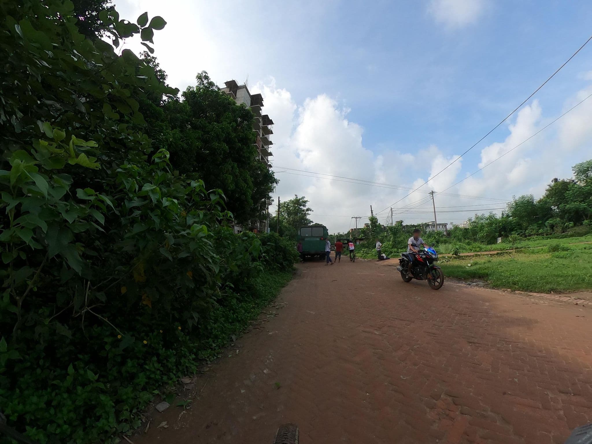 Street view near 4th Staff Quater, Savar — © sawanshariar (CC BY-SA · Mapillary)