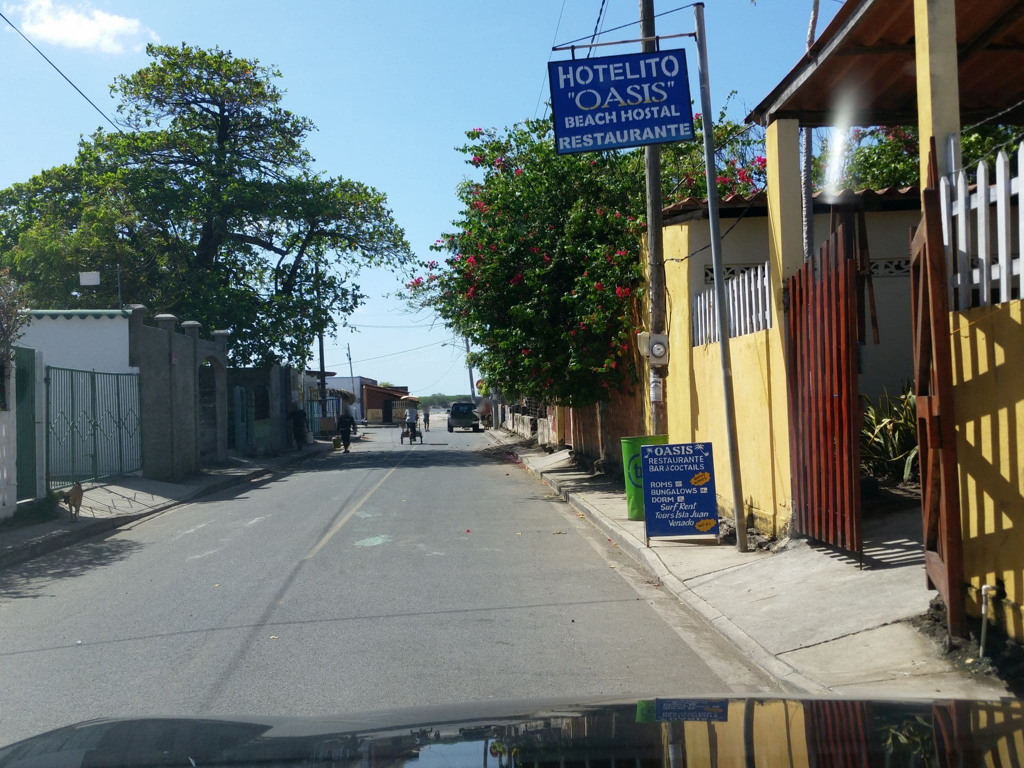 Street view near Hotelito Oasis, Poneloya — © jaakkoh (CC BY-SA · Mapillary)