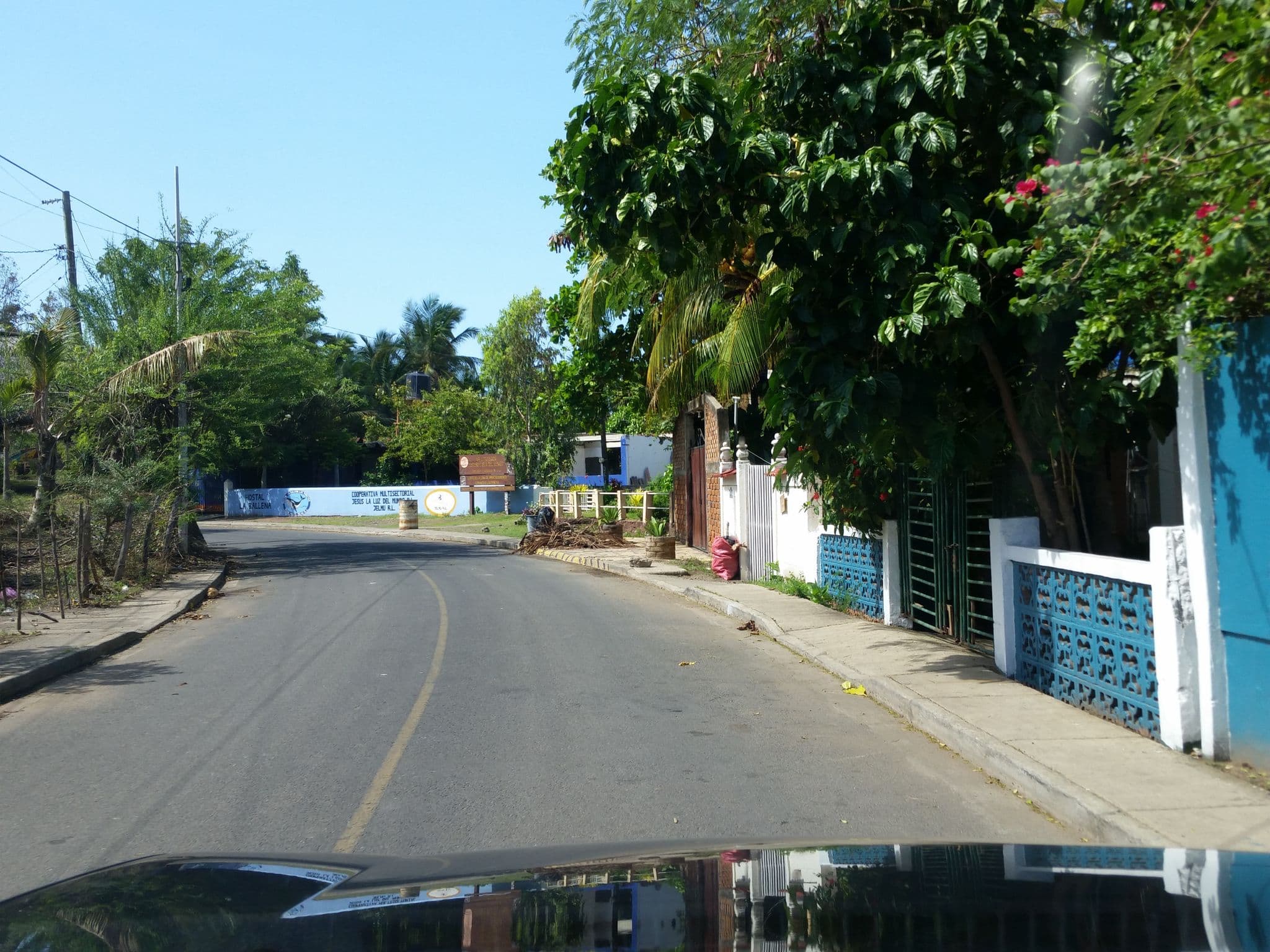 Street view near Simple Beach Lodge, Poneloya — © jaakkoh (CC BY-SA · Mapillary)