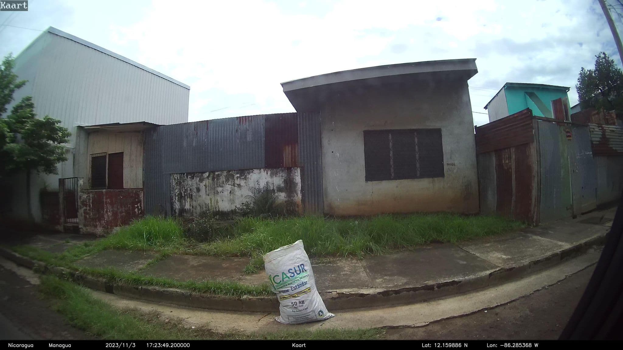 Street view near Casa #1611 Rosa Vela, Managua — © kaart5 (CC BY-SA · Mapillary)