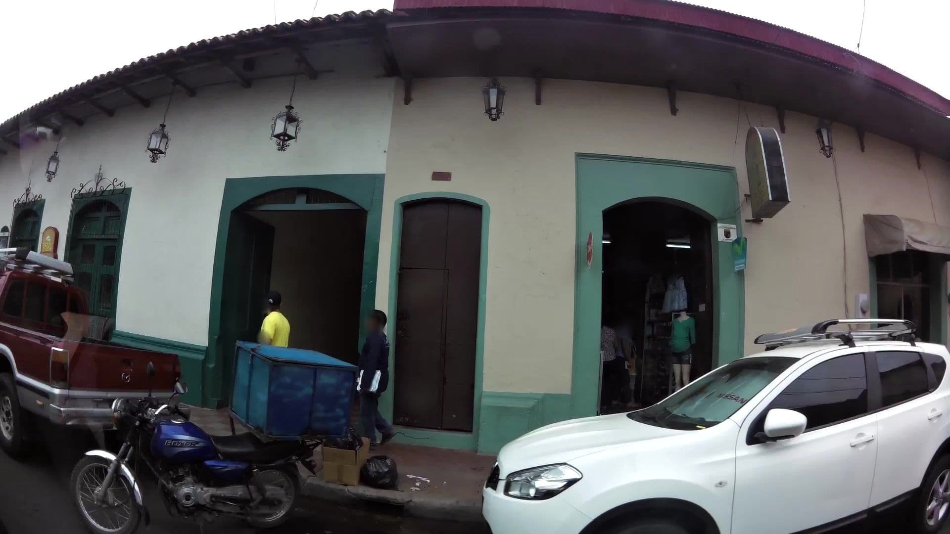 Street view near Hotel Los Bolonet, León — © kaartcam (CC BY-SA · Mapillary)