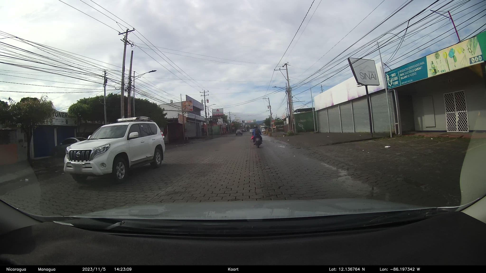 Street view near Hotel Le Voyageur, Managua