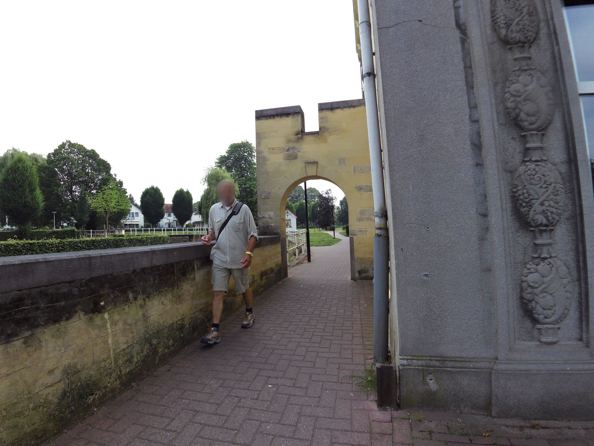 Street view near Hotel Walram, Broekhem — © madel (CC BY-SA · Mapillary)