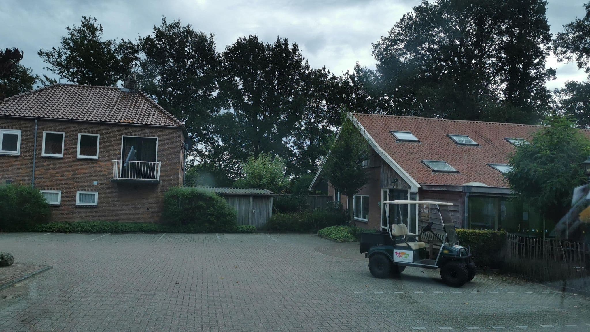 Street view near 't Keampke, Oldenzaal — © jonrellim (CC BY-SA · Mapillary)