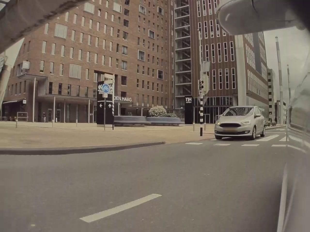 Street view near NH Den Haag, Voorburg — © tumblecow (CC BY-SA · Mapillary)