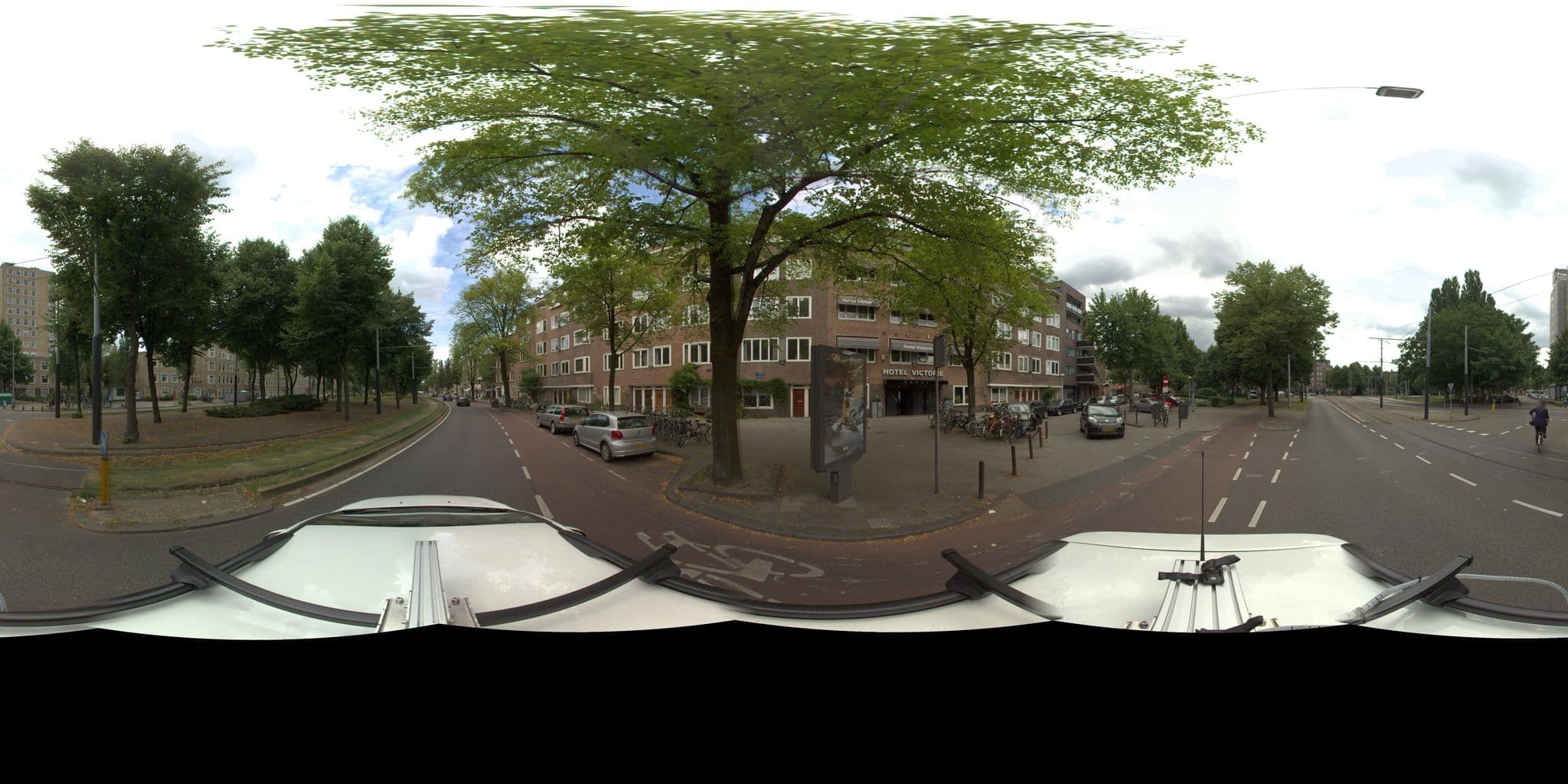 Street view near Hotel Victorie, Dapperbuurt — © amsterdam (CC BY-SA · Mapillary)