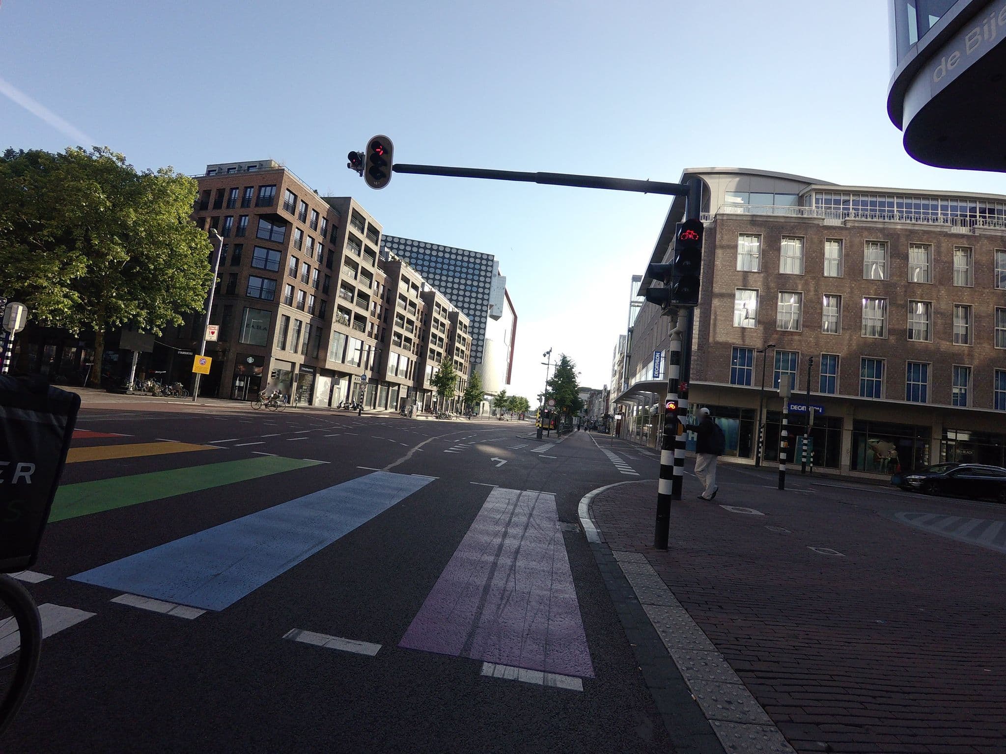 Street view near Leonardo Hotel Utrecht City Centre, Utrecht — © ankeric (CC BY-SA · Mapillary)