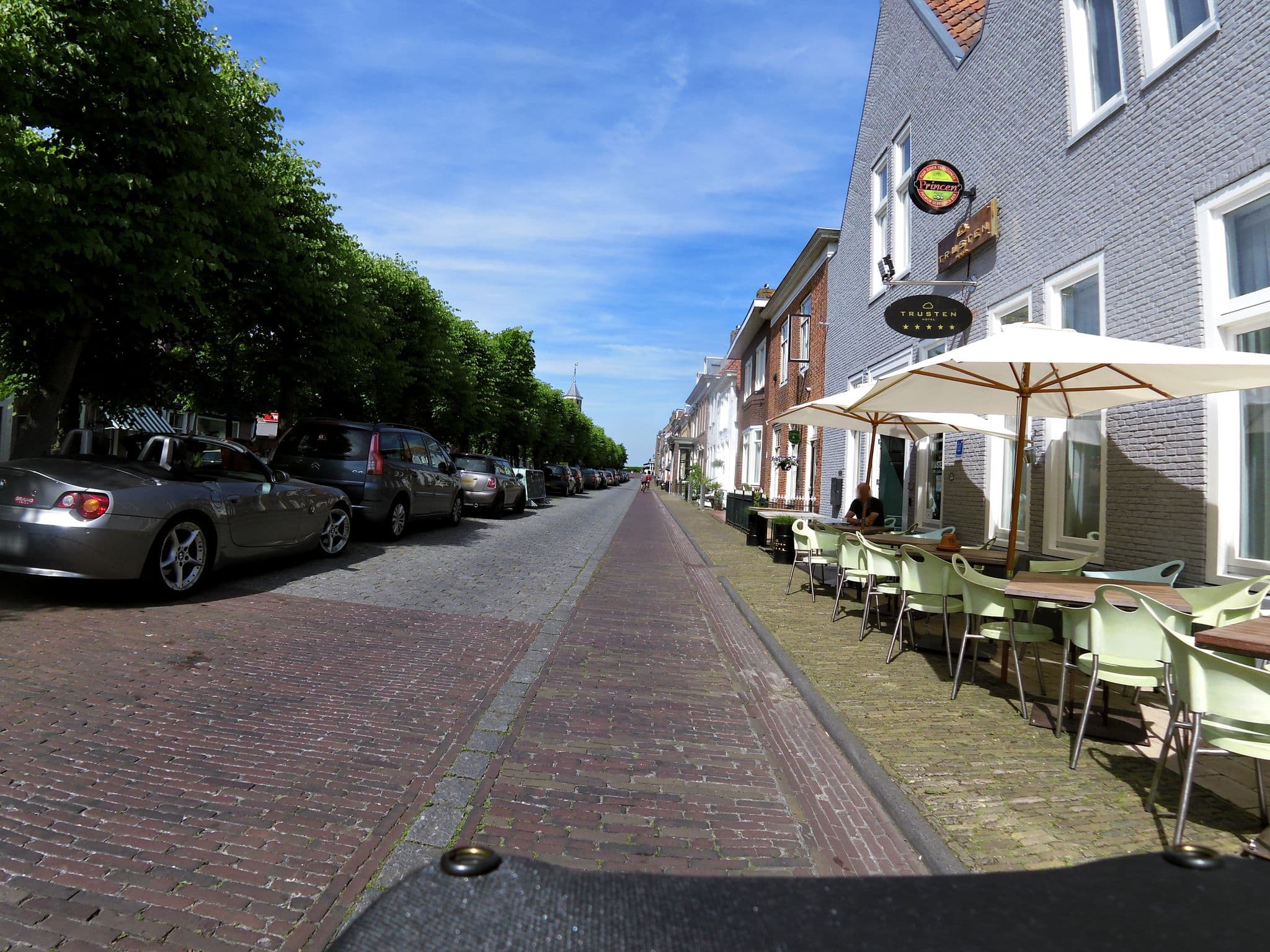 Street view near Trusten, Numansdorp — © sander_h (CC BY-SA · Mapillary)