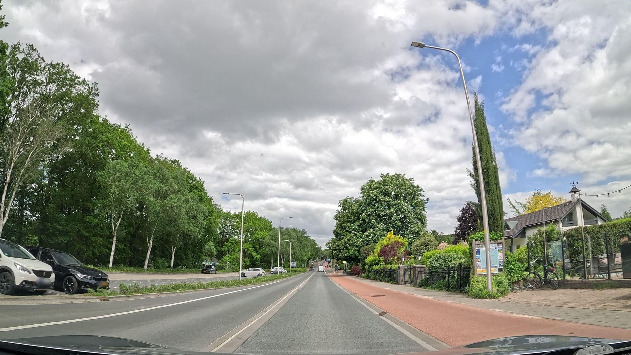 Street view near Hotel restaurant Rozenhof, Brakkenstein — © thewizard (CC BY-SA · Mapillary)