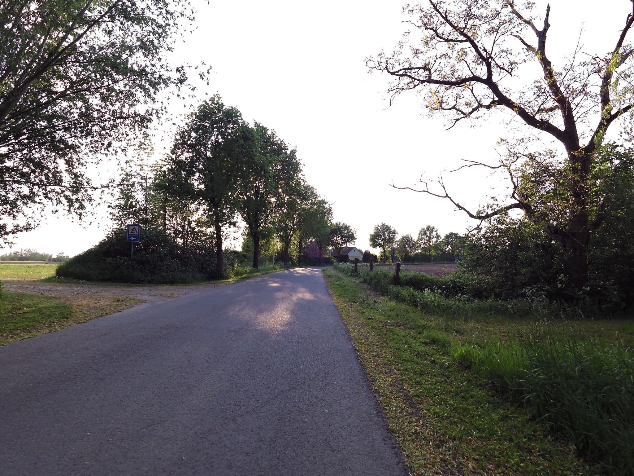 Street view near Ponyboerderij camping 's Gravenhof, 's-Heerenberg — © wimmel (CC BY-SA · Mapillary)