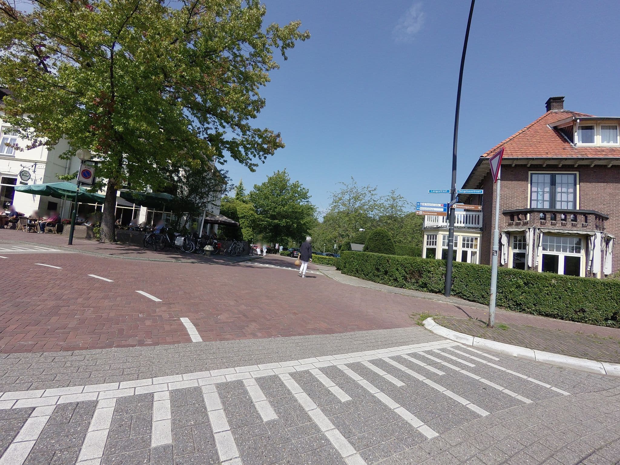 Street view near De Zwaan, Delden — © ankeric (CC BY-SA · Mapillary)