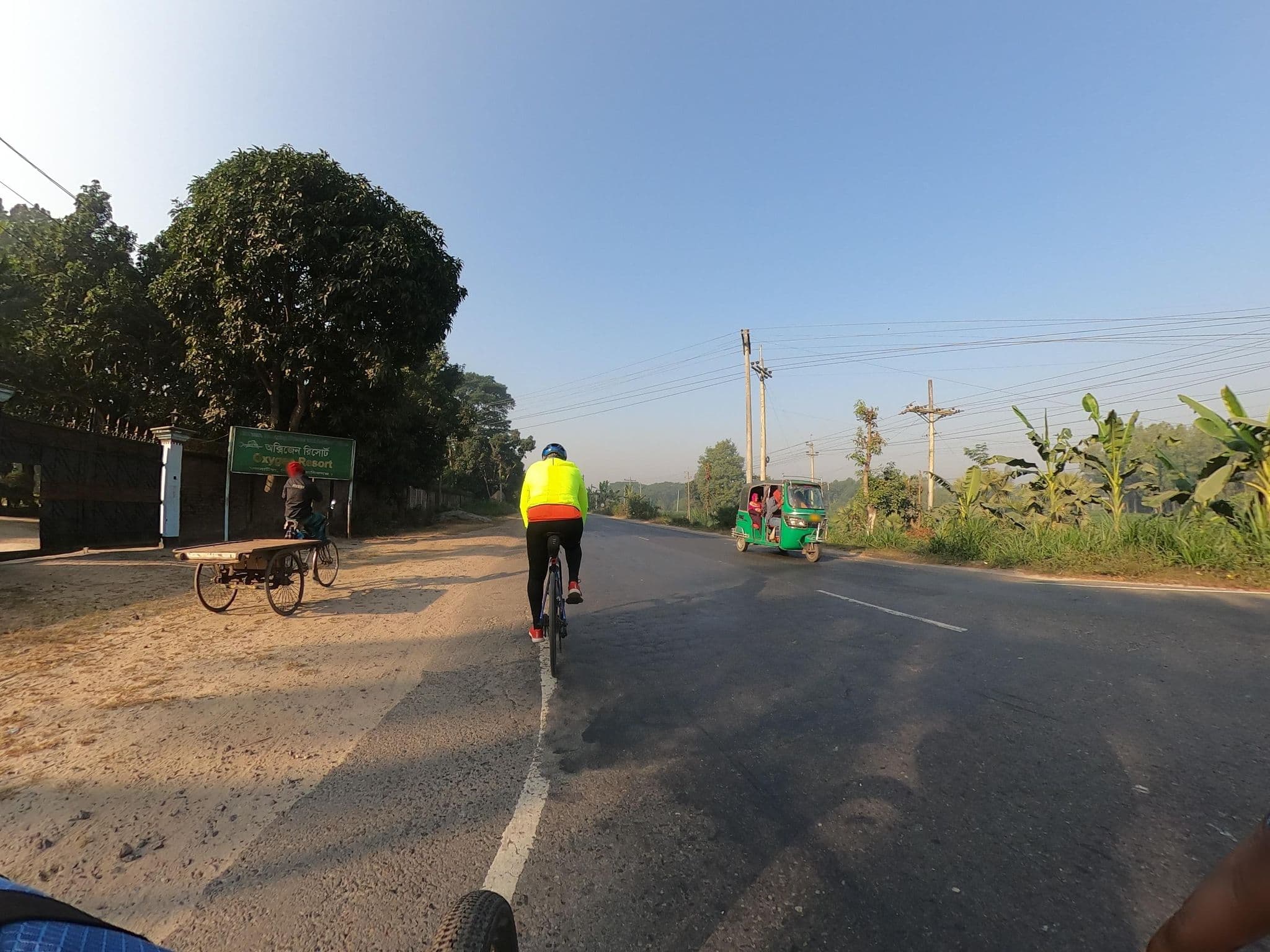 Street view near Oxygen Resort, Resort hotel, Mānikganj — © sawanshariar (CC BY-SA · Mapillary)