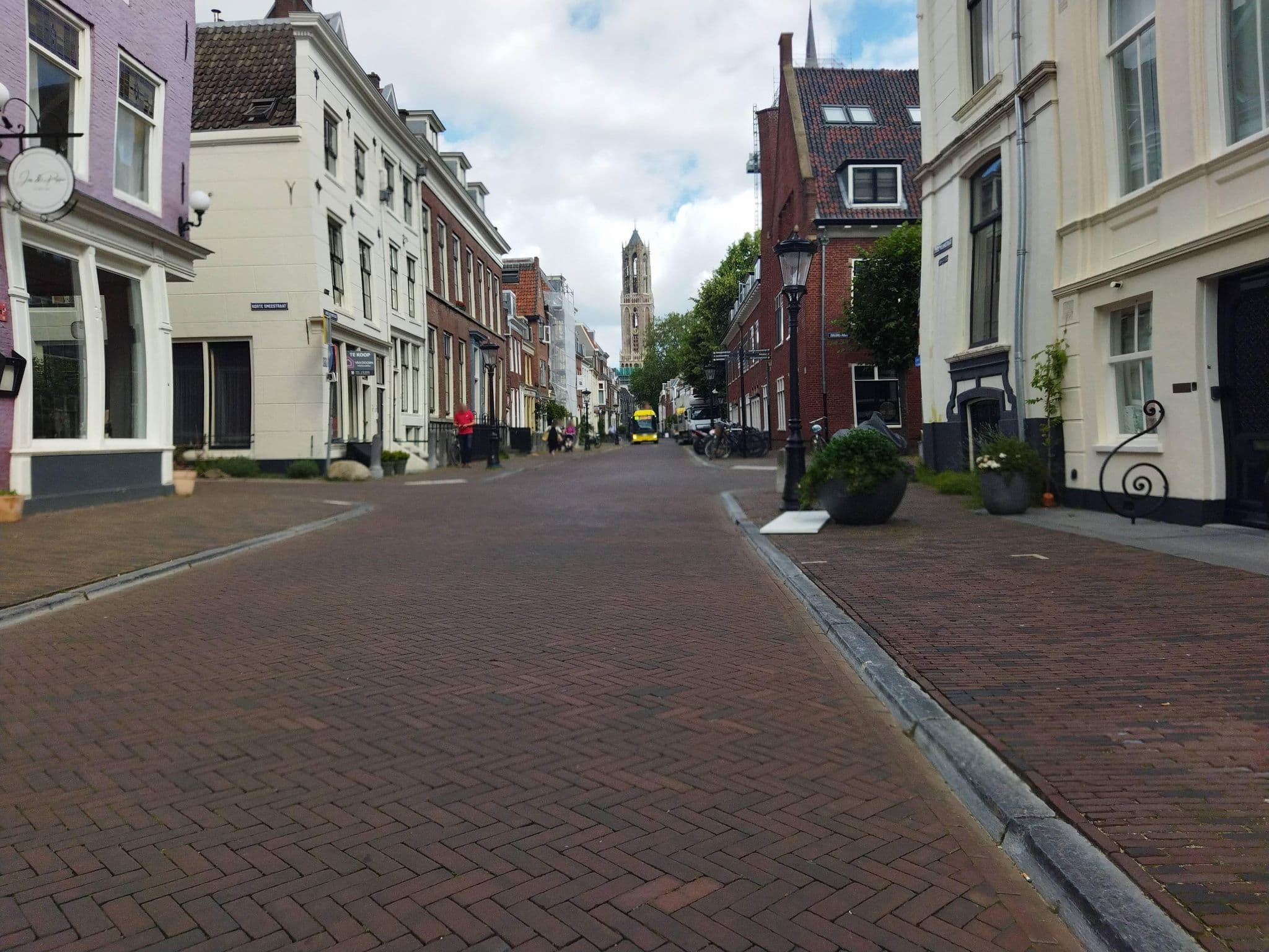 Street view near Chambres-en-Ville, Utrecht — © changchun1 (CC BY-SA · Mapillary)