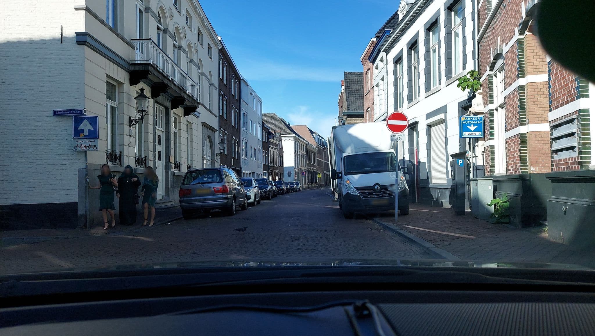 Street view near De Hofnar, Roermond — © musje1958 (CC BY-SA · Mapillary)