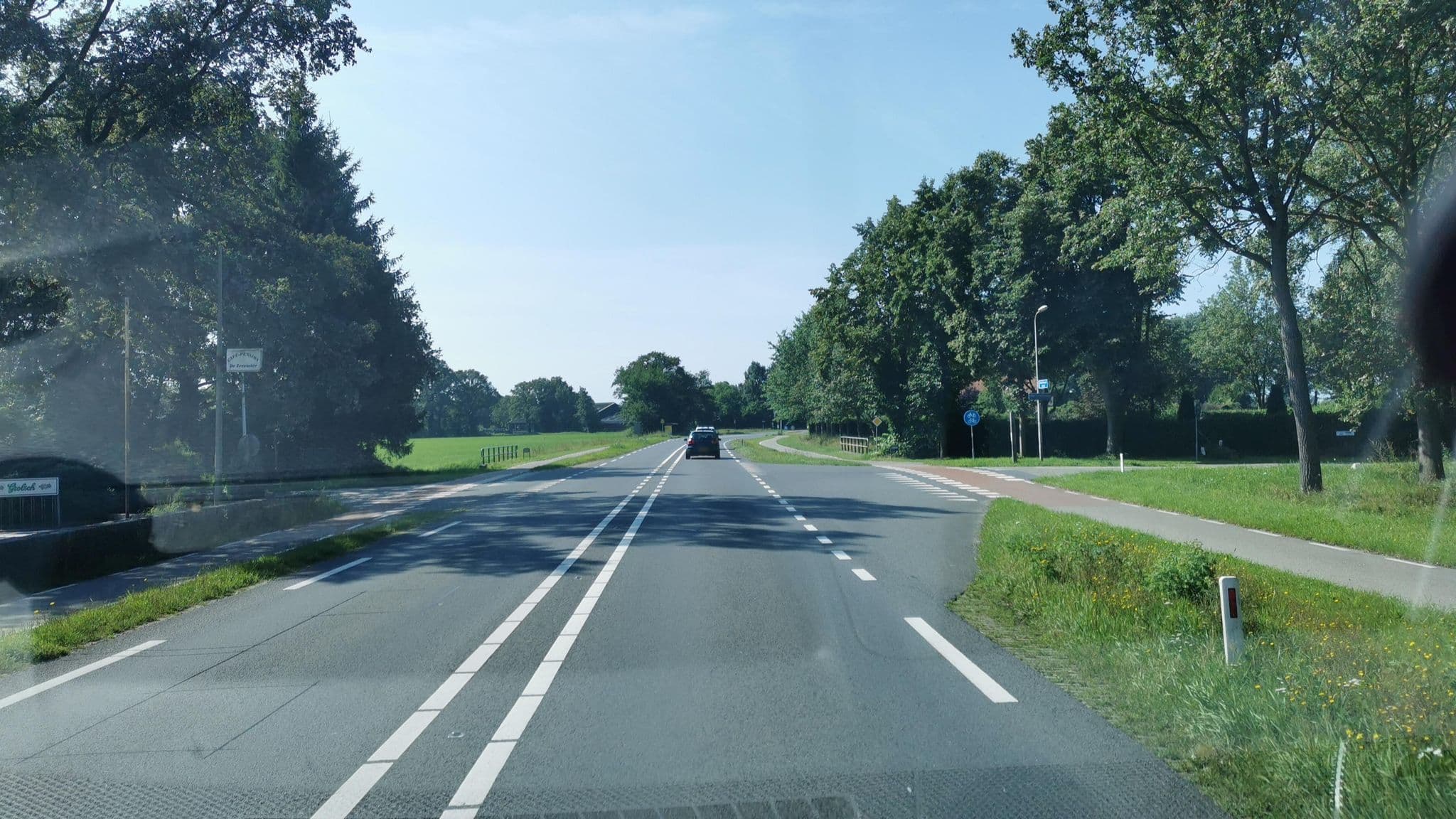 Street view near Pension De Zevenster, Hengelo — © jonrellim (CC BY-SA · Mapillary)