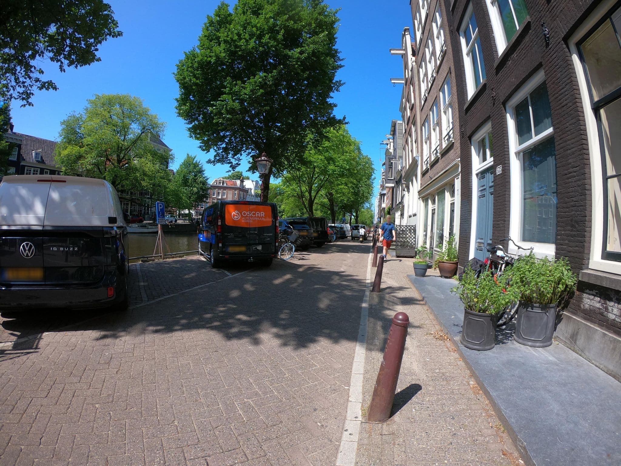 Street view near Hotel Mevlana, Amsterdam — © richlv (CC BY-SA · Mapillary)