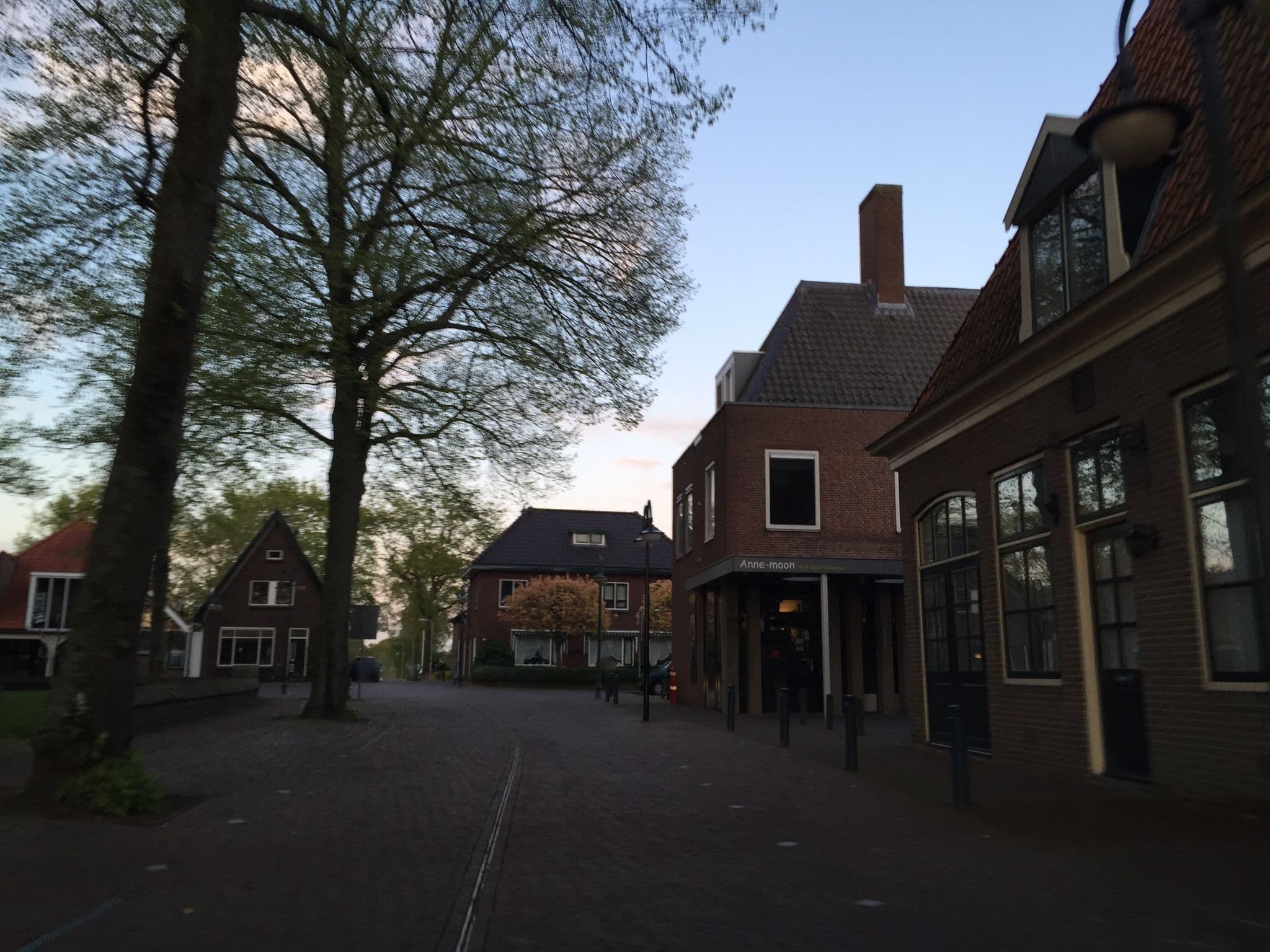 Street view near B&B Het Atelier, Dalfsen — © it_s_so_funny (CC BY-SA · Mapillary)