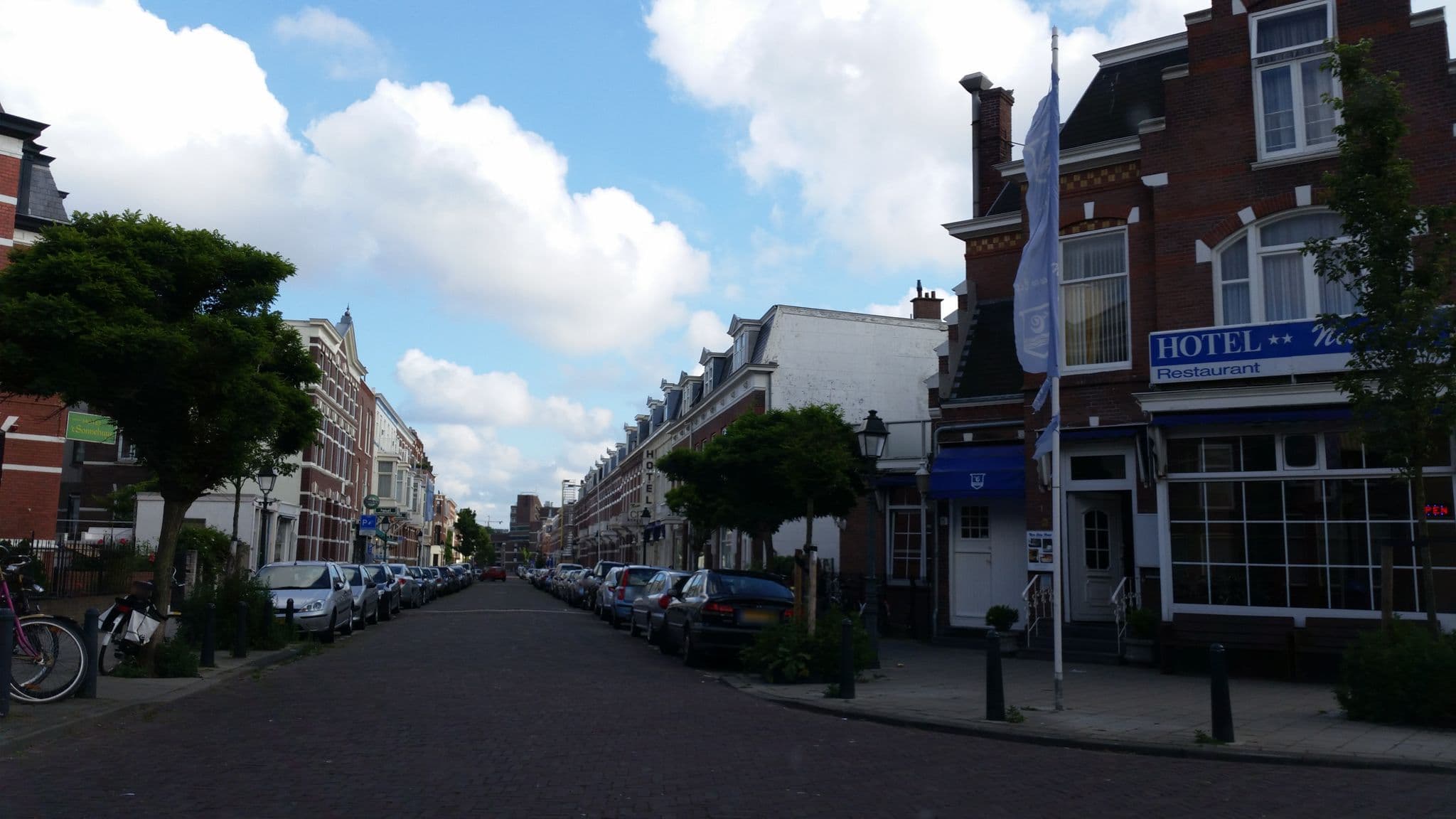 Street view near Hotel 't Sonnehuys, Scheveningen — © it_s_so_funny (CC BY-SA · Mapillary)