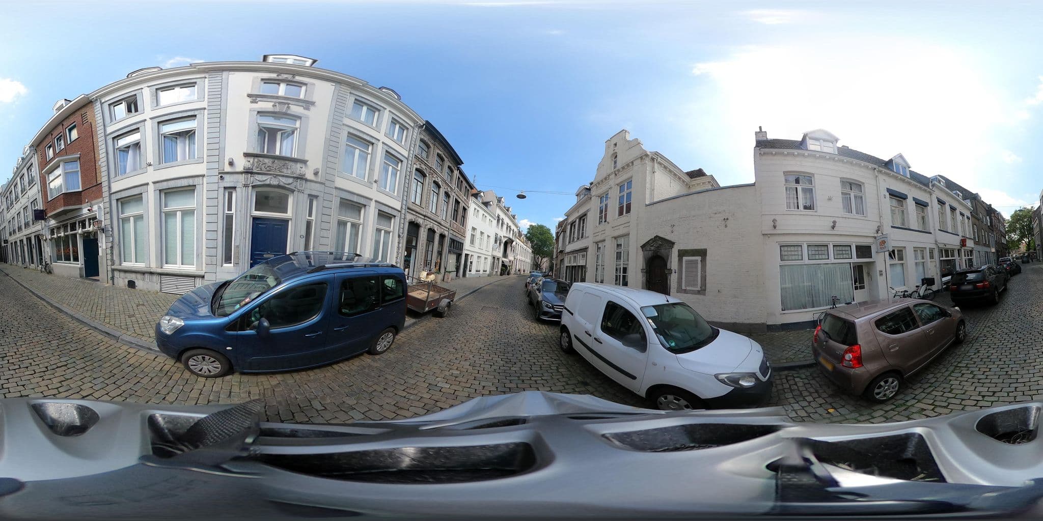 Street view near Hotel Mabi, Maastricht — © Eebie (CC BY-SA · Mapillary)