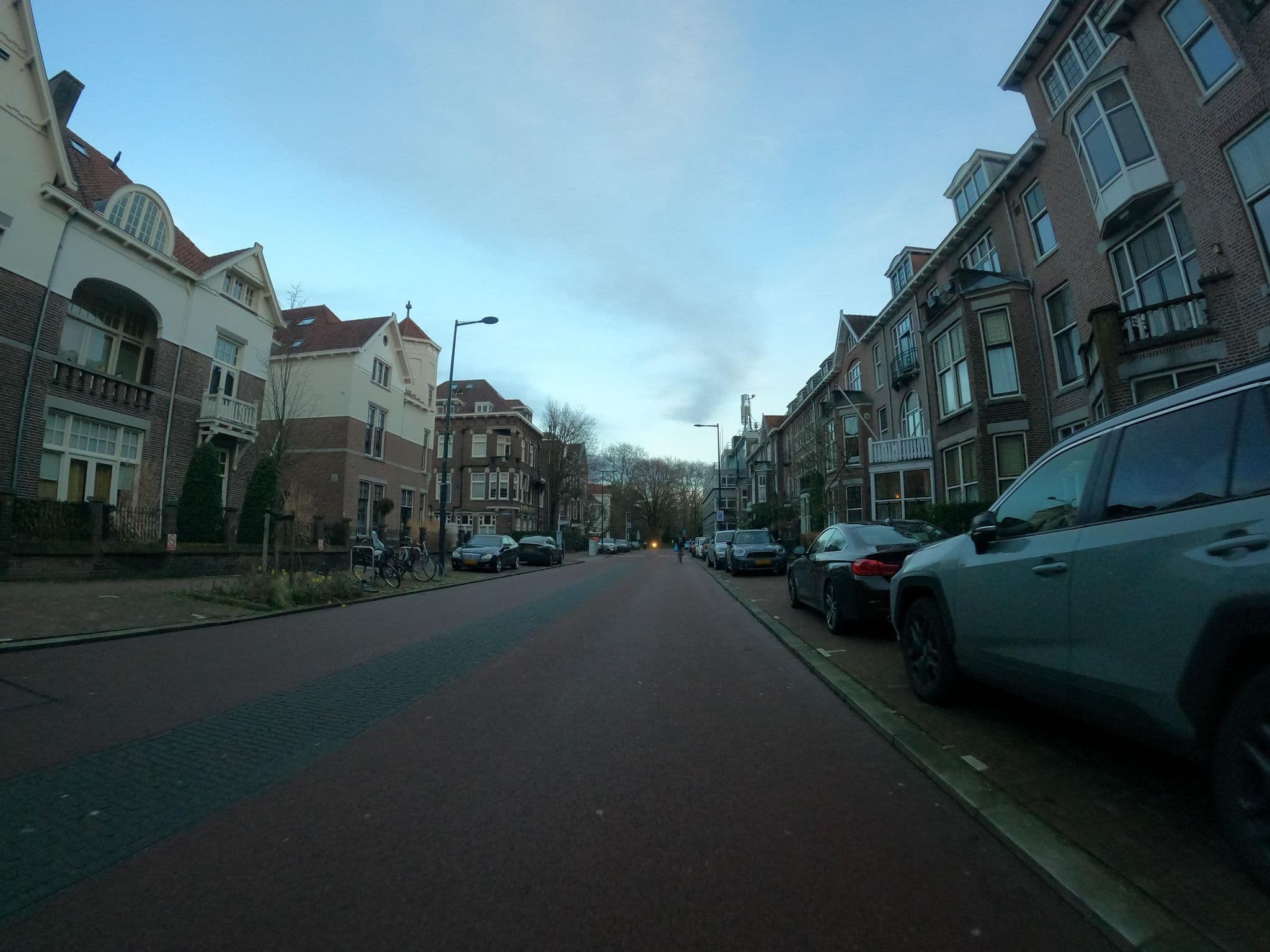 Street view near Suite Dreams, Utrecht — © masterofnoroad (CC BY-SA · Mapillary)