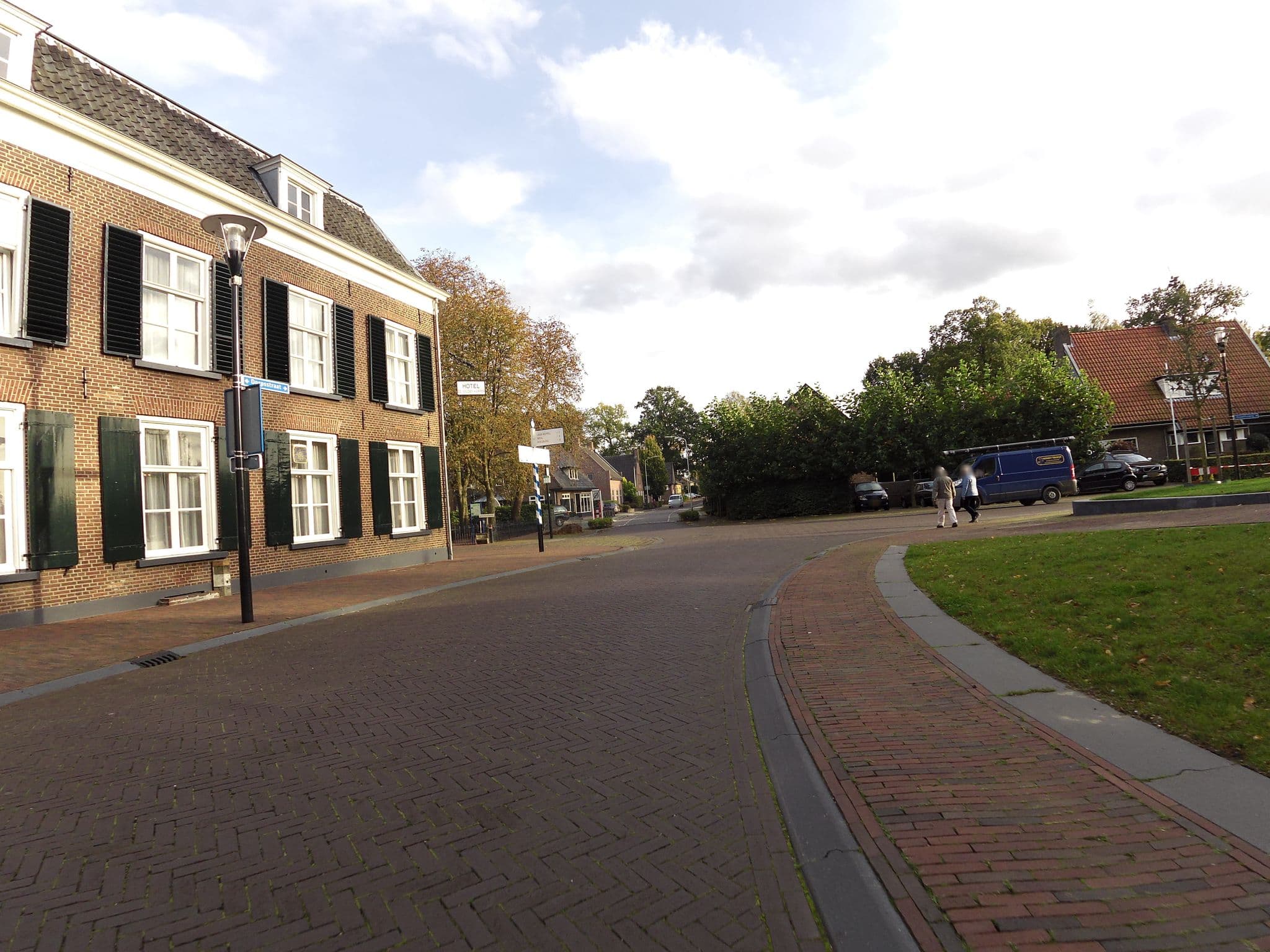 Street view near De Gouden Karper, Hummelo — © wimmel (CC BY-SA · Mapillary)