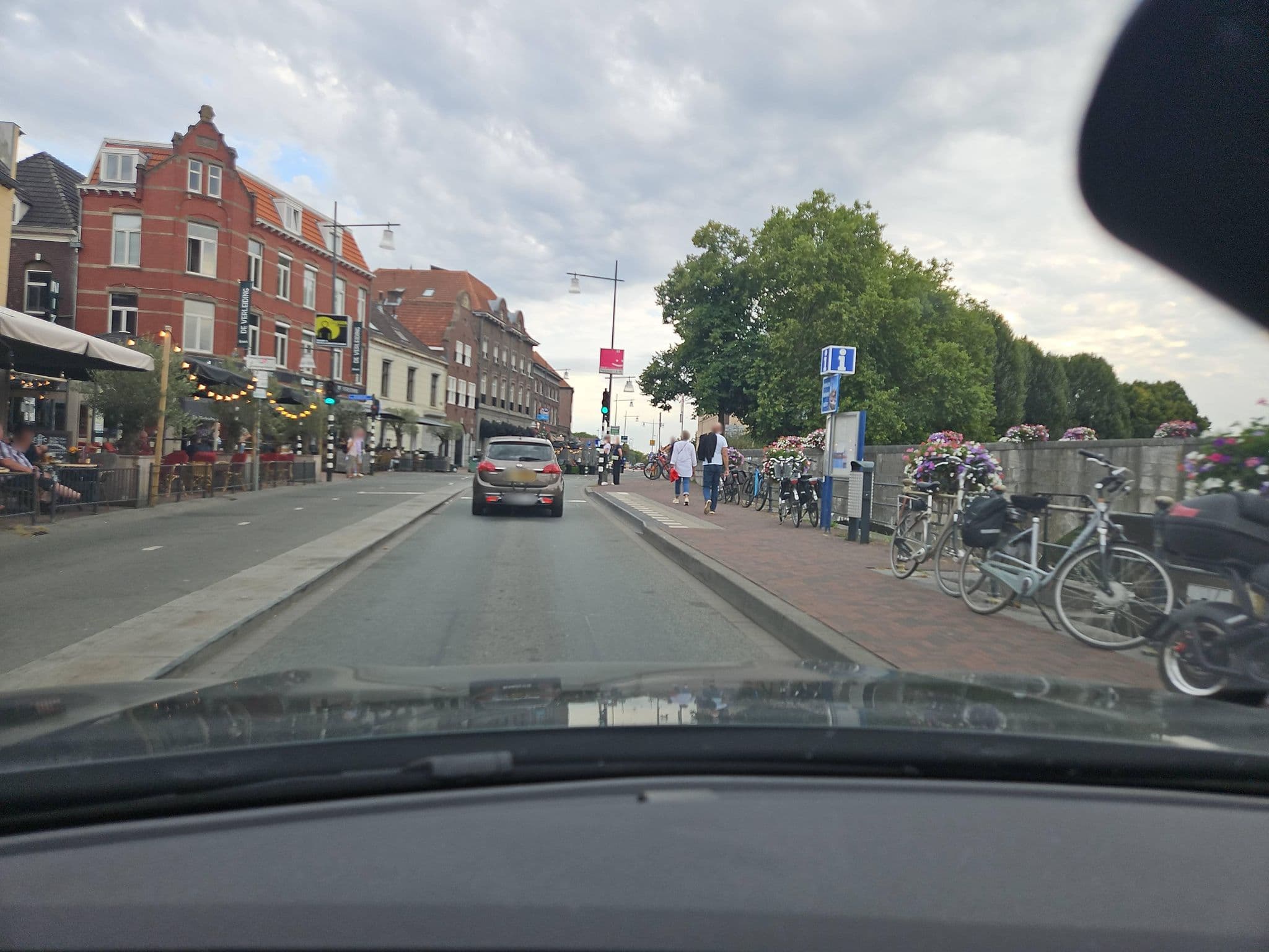 Street view near Hotel De Pauw, Roermond — © toho (CC BY-SA · Mapillary)