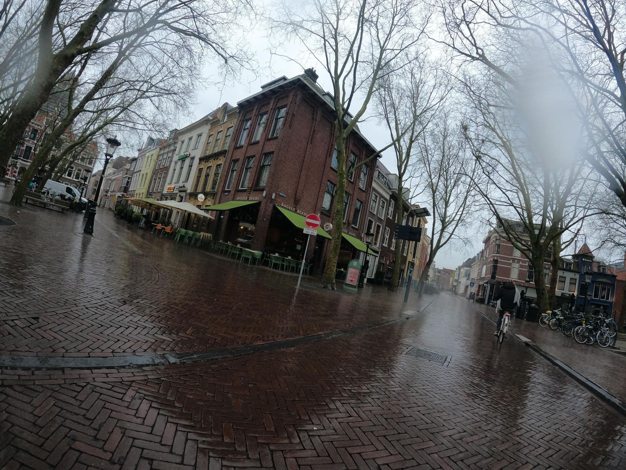 Street view near The Hunfeld, Utrecht — © masterofnoroad (CC BY-SA · Mapillary)