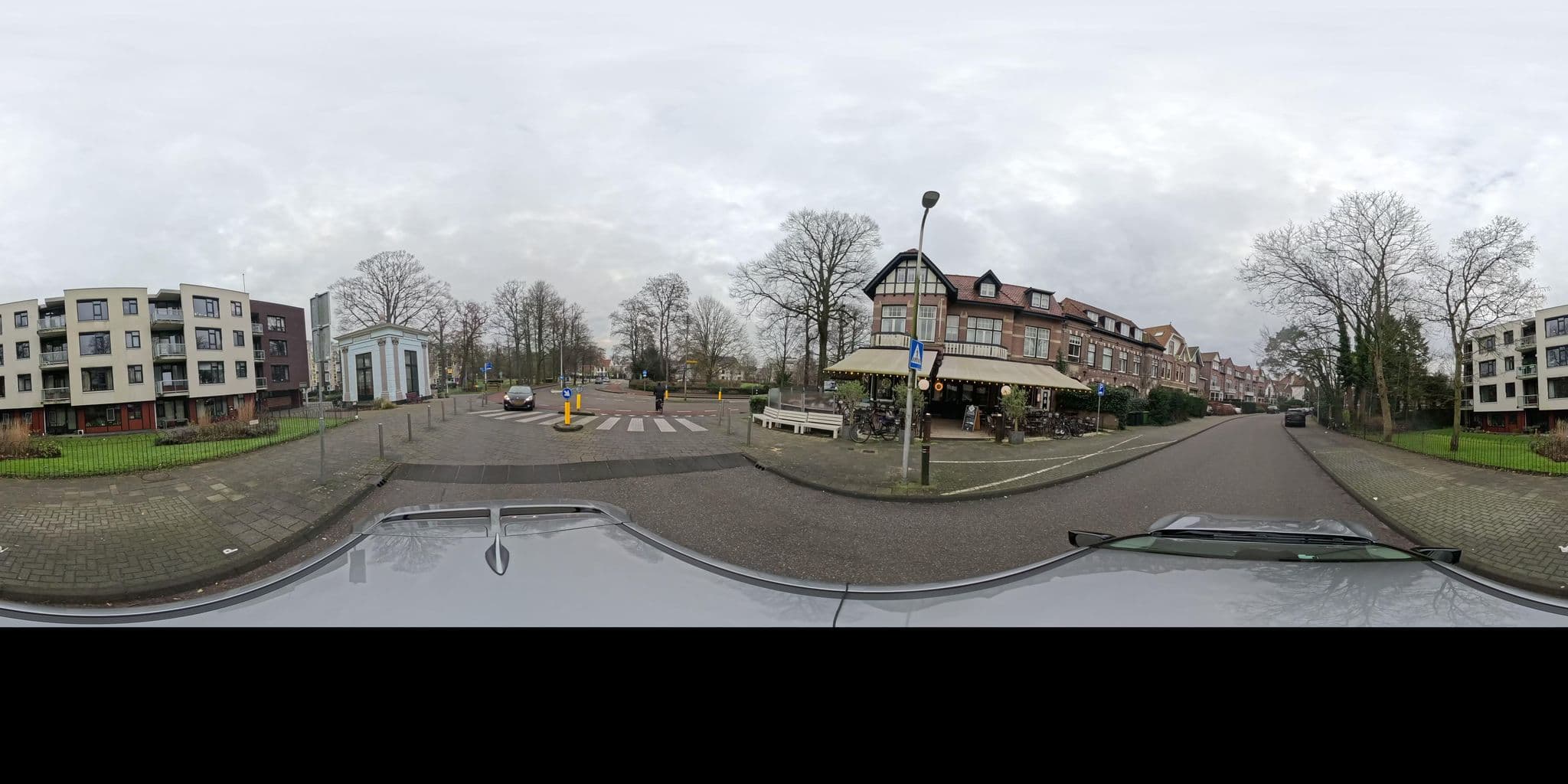 Street view near Bloemendaal, Overveen — © thewizard (CC BY-SA · Mapillary)