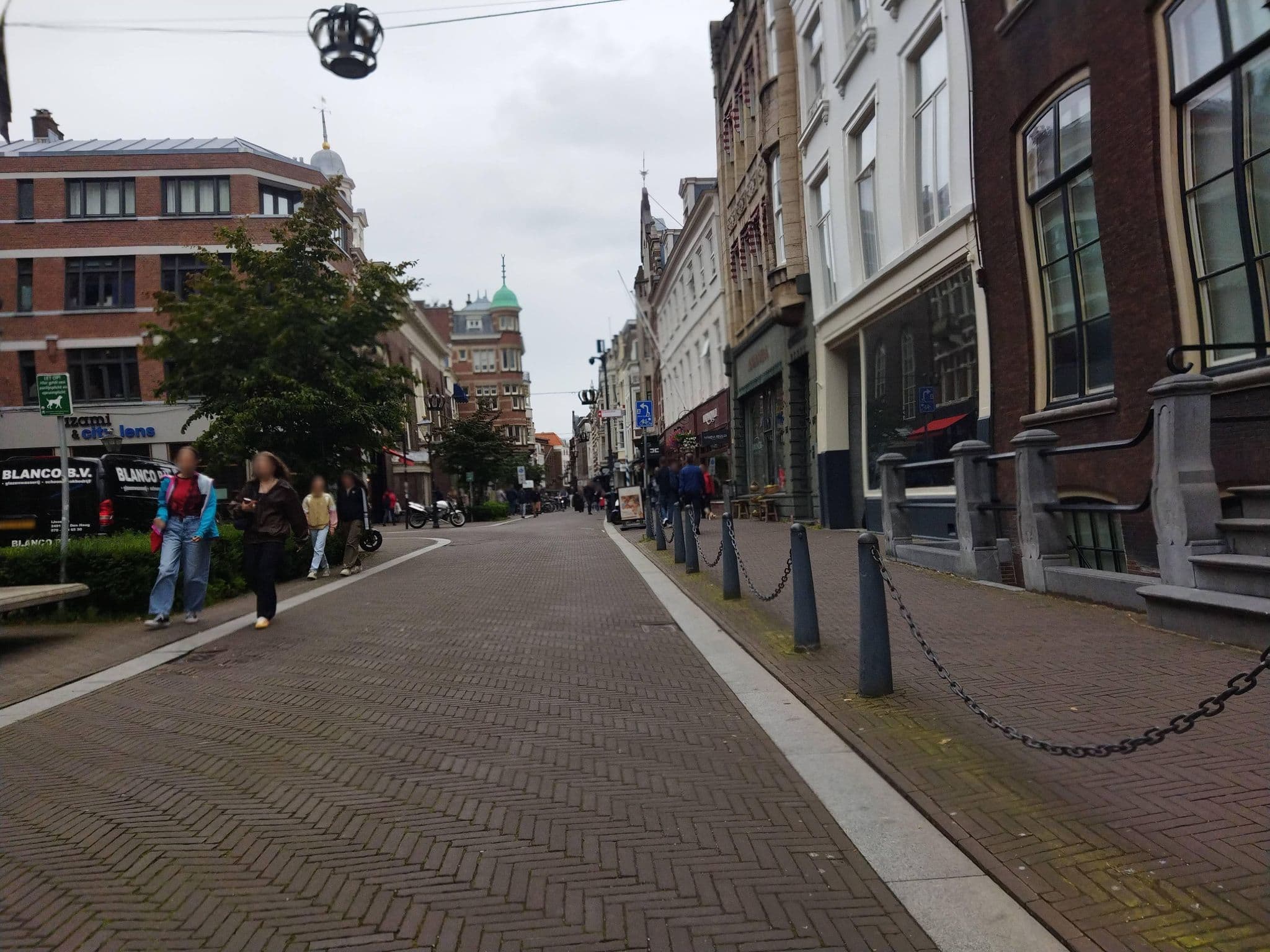 Street view near Hotel Indigo The Hague - Palace Noordeinde, The Hague — © changchun1 (CC BY-SA · Mapillary)