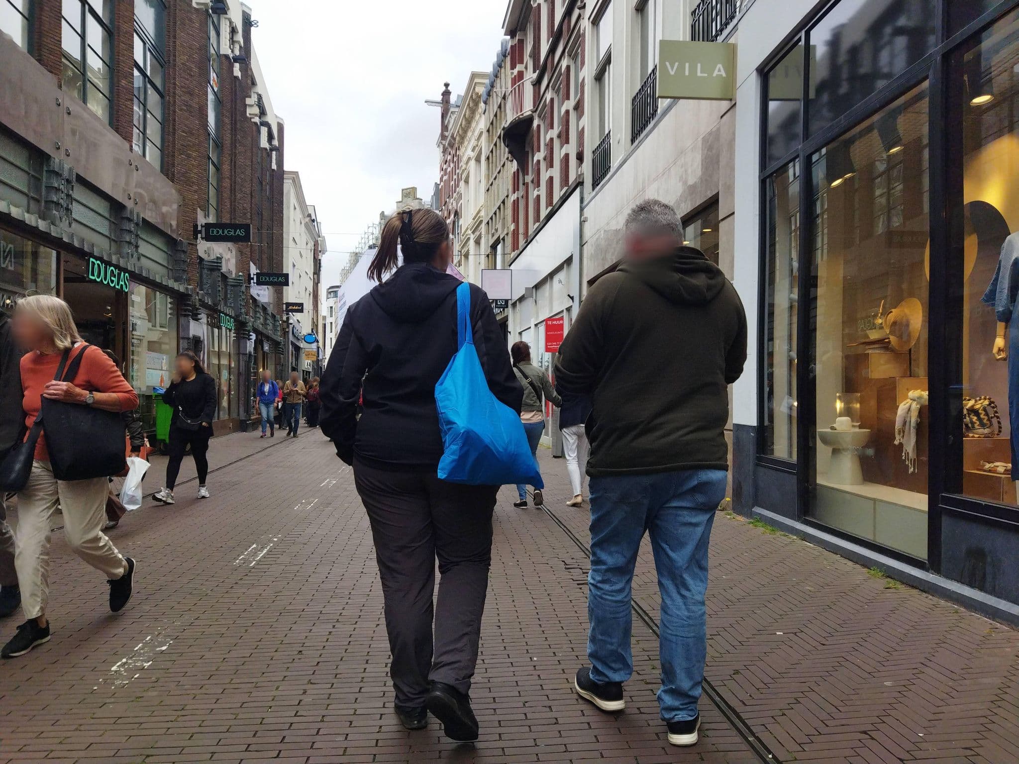 Street view near The Collector, The Hague — © changchun1 (CC BY-SA · Mapillary)