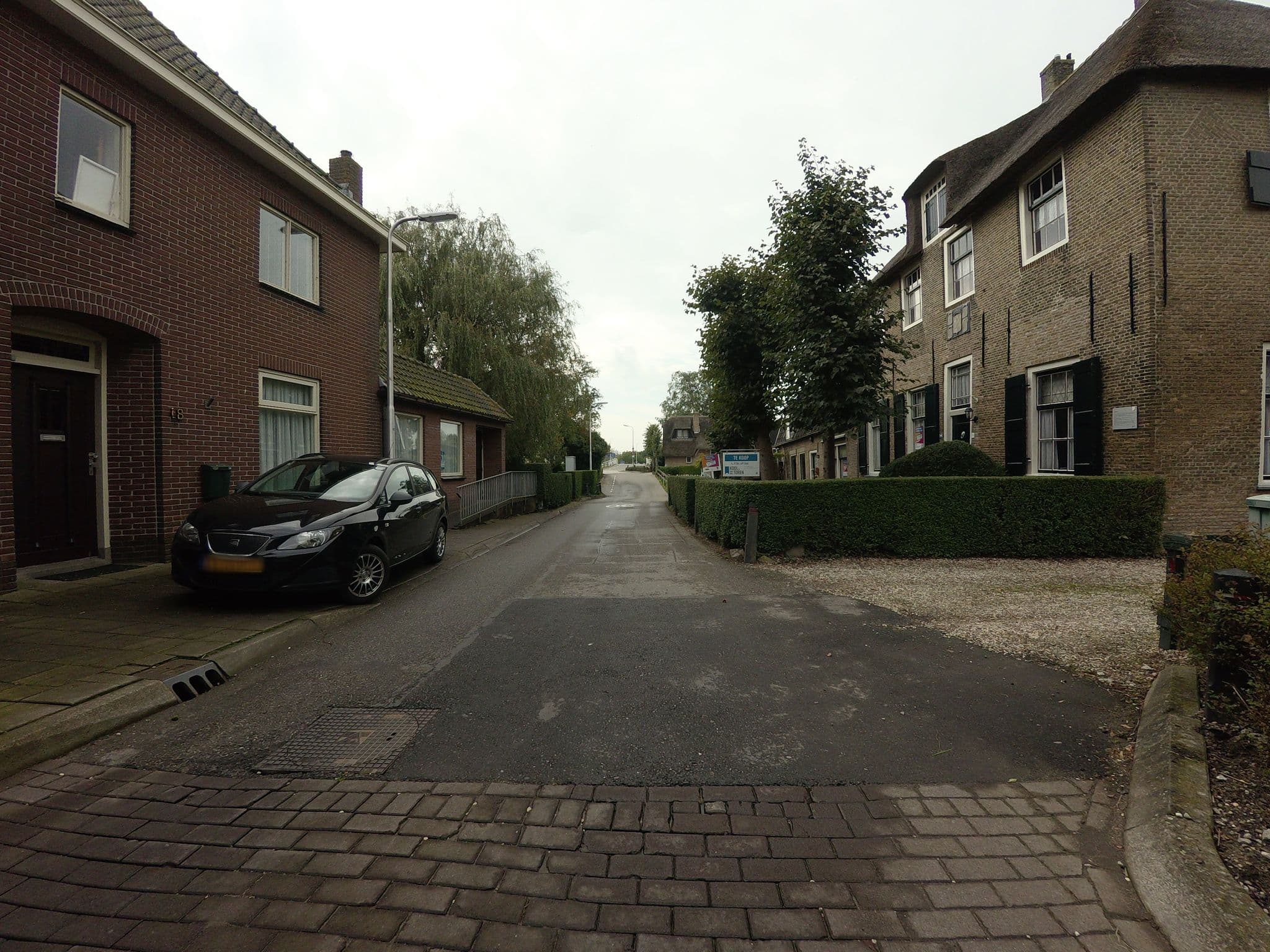 Street view near B & B Regthuys, Noordeloos — © ankeric (CC BY-SA · Mapillary)