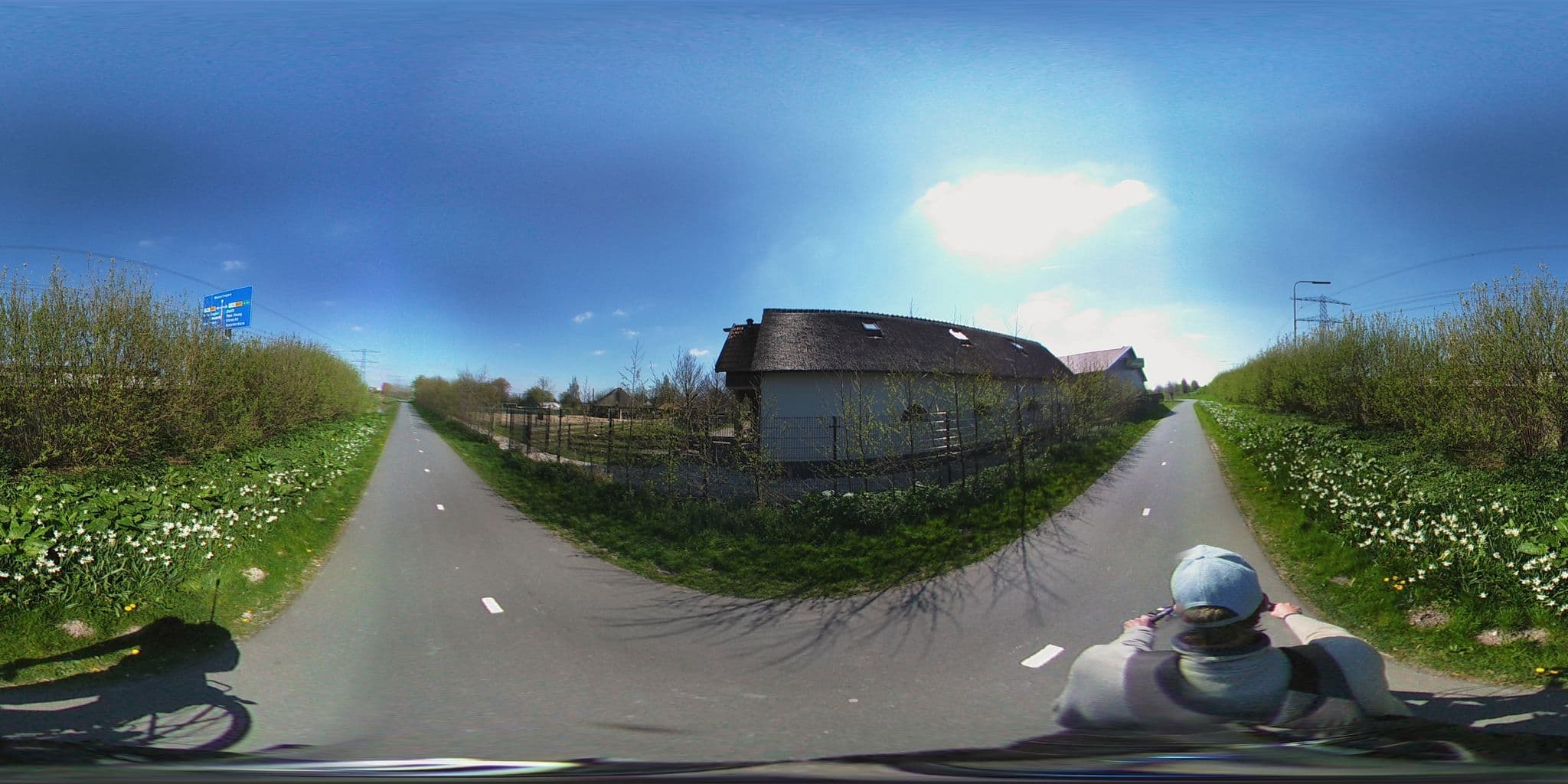 Street view near Boerderij Dichtbij, Kwintsheul — © micmin1972 (CC BY-SA · Mapillary)