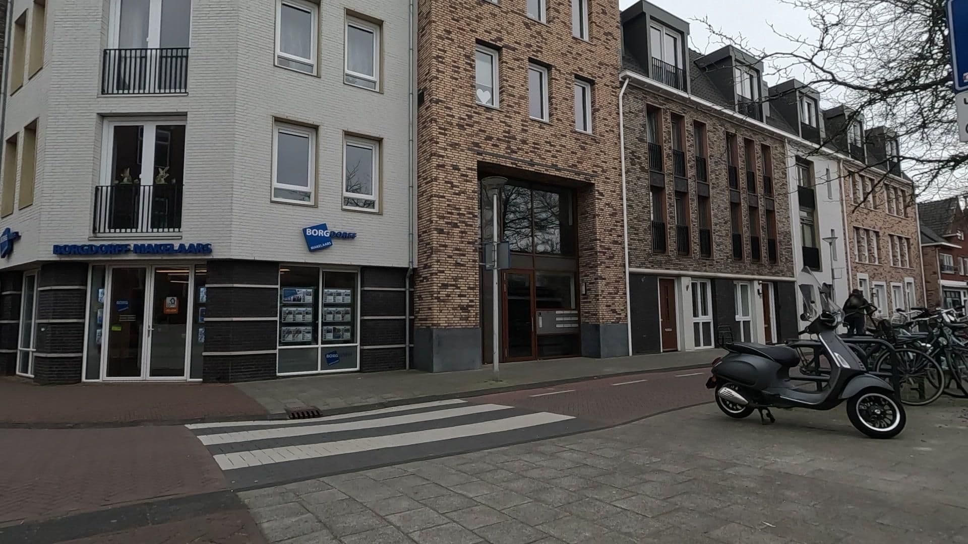 Street view near Hotel Restaurant Inn Naeldwyk, Naaldwijk — © uwekoch (CC BY-SA · Mapillary)