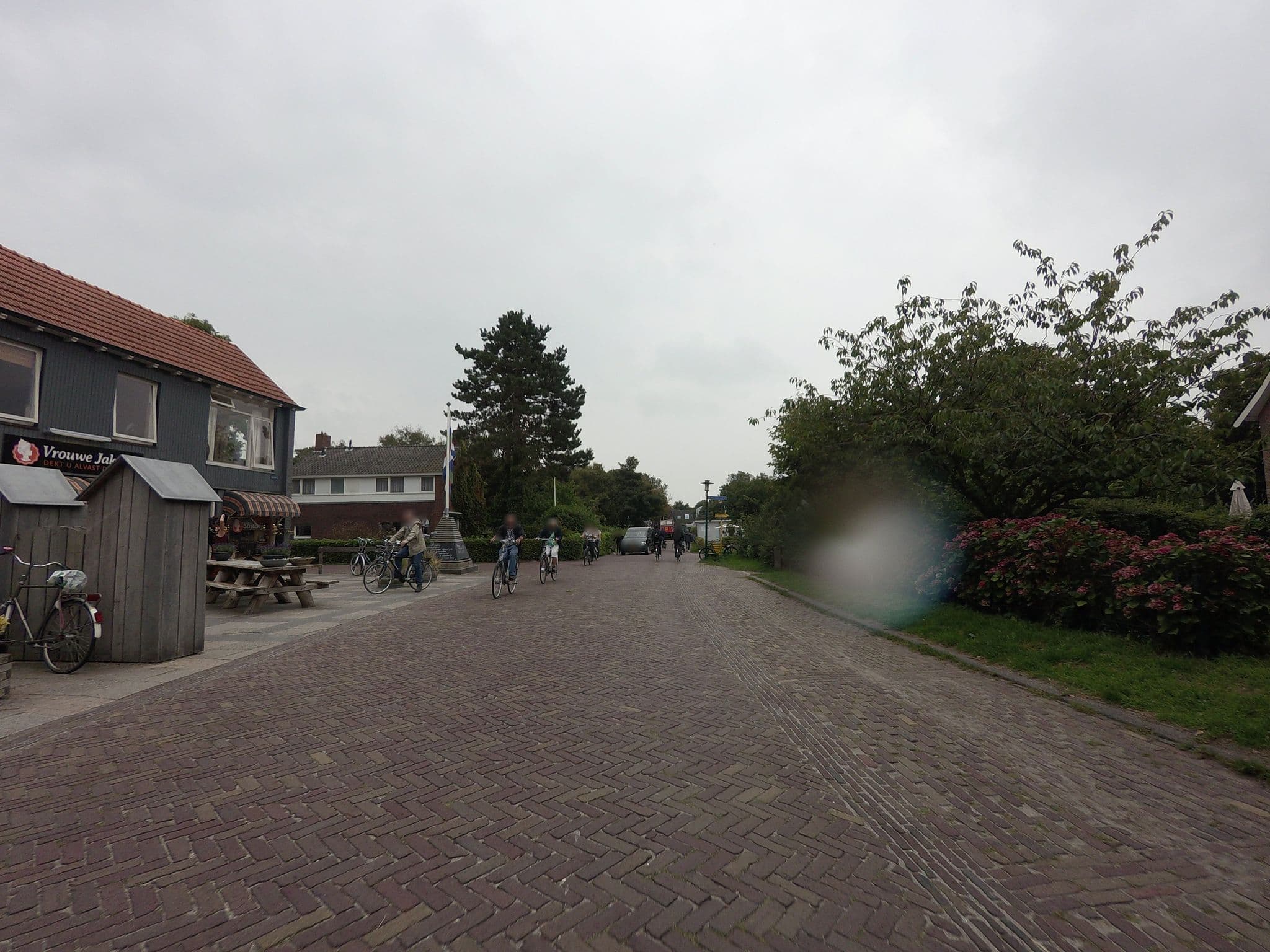 Street view near Groepsaccommodatie De Aude Schuele, Ternaard — © ankeric (CC BY-SA · Mapillary)