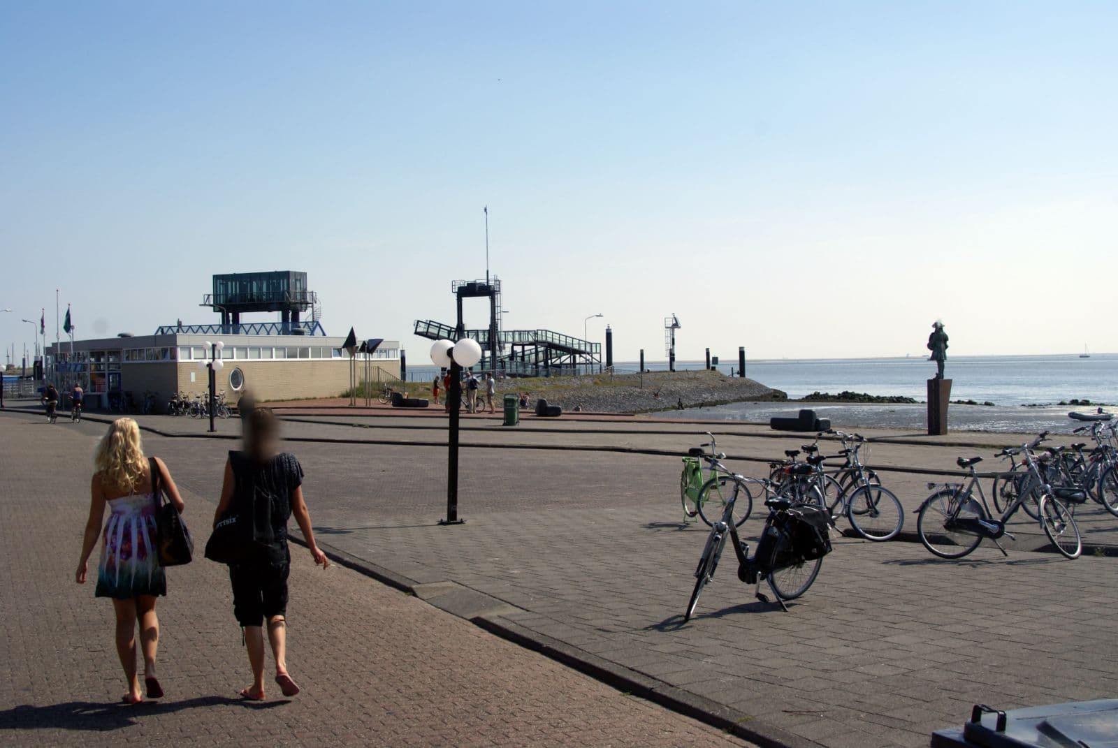 Street view near Hotel Zeezicht & Restaurant 't Geuzennest, Oost-Vlieland