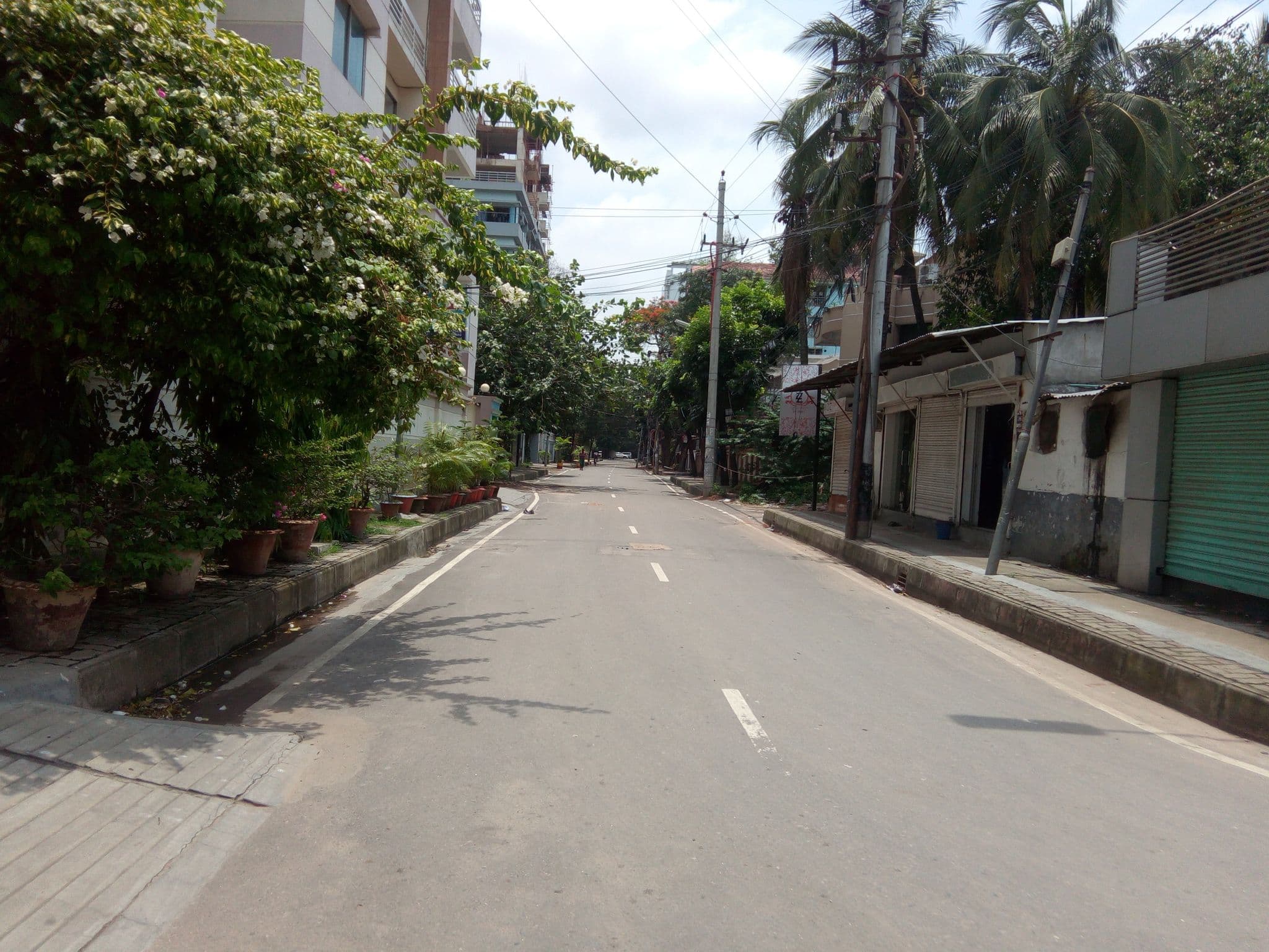 Street view near Hotel Lake View Plaza, Kafrul — © mapdhaka (CC BY-SA · Mapillary)