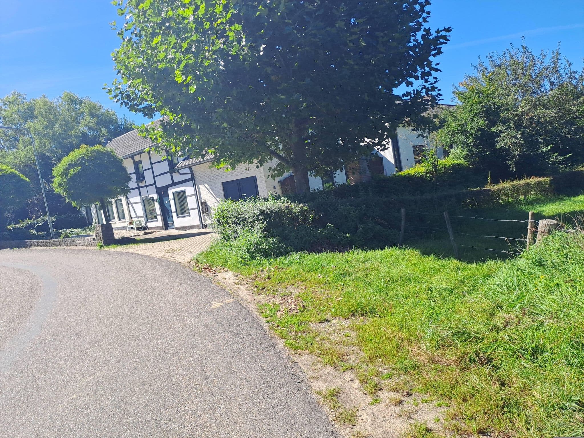 Street view near Hof van Bommerig, Mechelen — © multi_wandel (CC BY-SA · Mapillary)