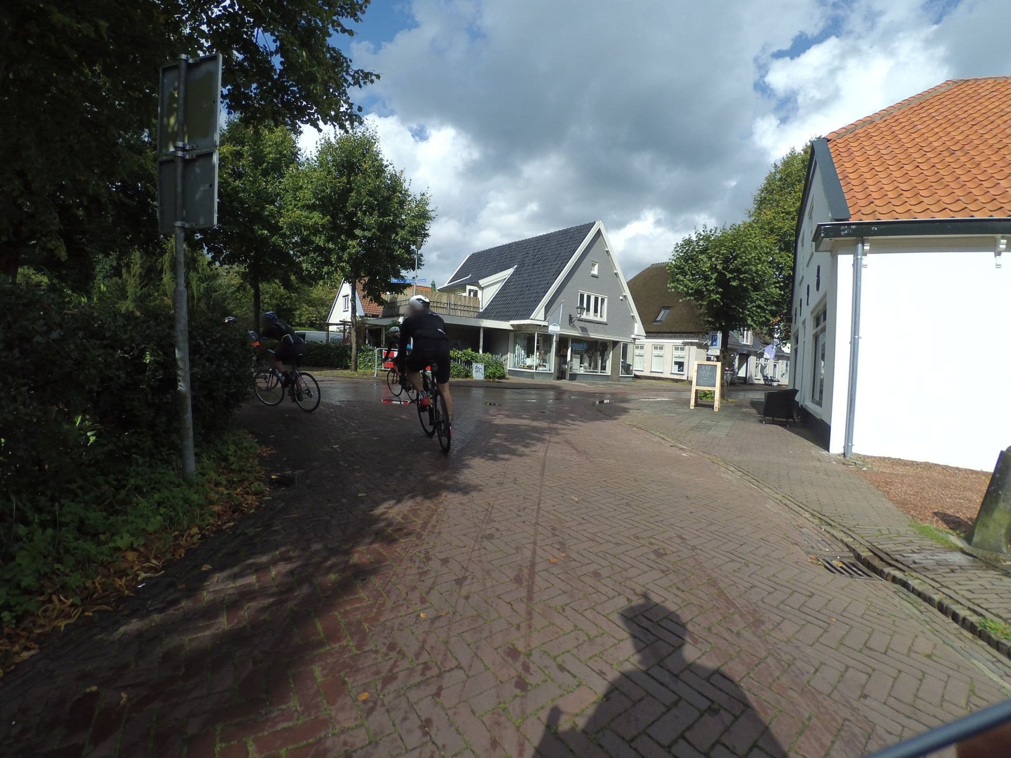 Street view near Bed & Breakfast Bergen 1928, Bergen — © peewee32 (CC BY-SA · Mapillary)