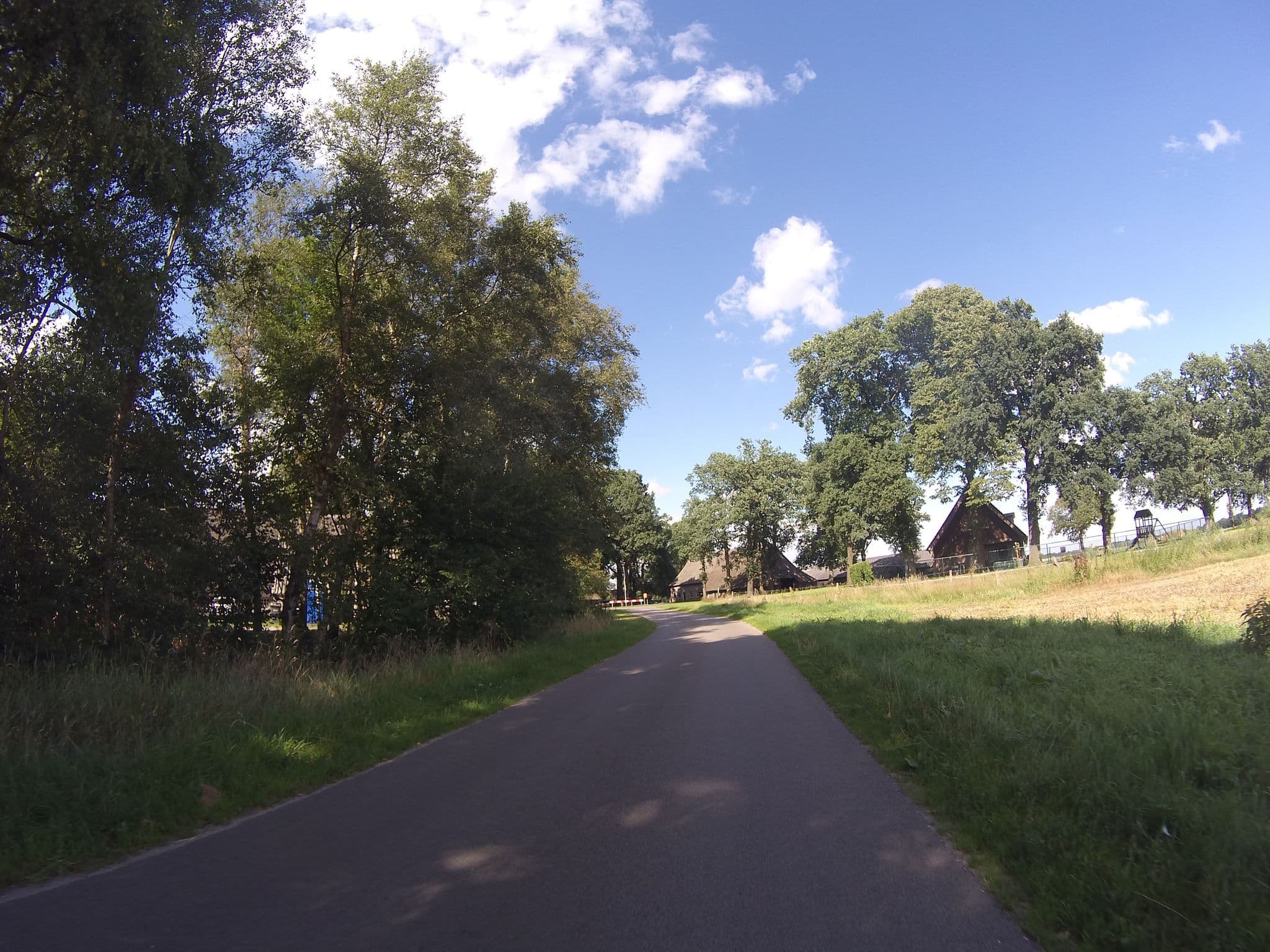 Street view near De Kastanjehoeve B&B en theetuin, Veenoord — © ligfietser (CC BY-SA · Mapillary)