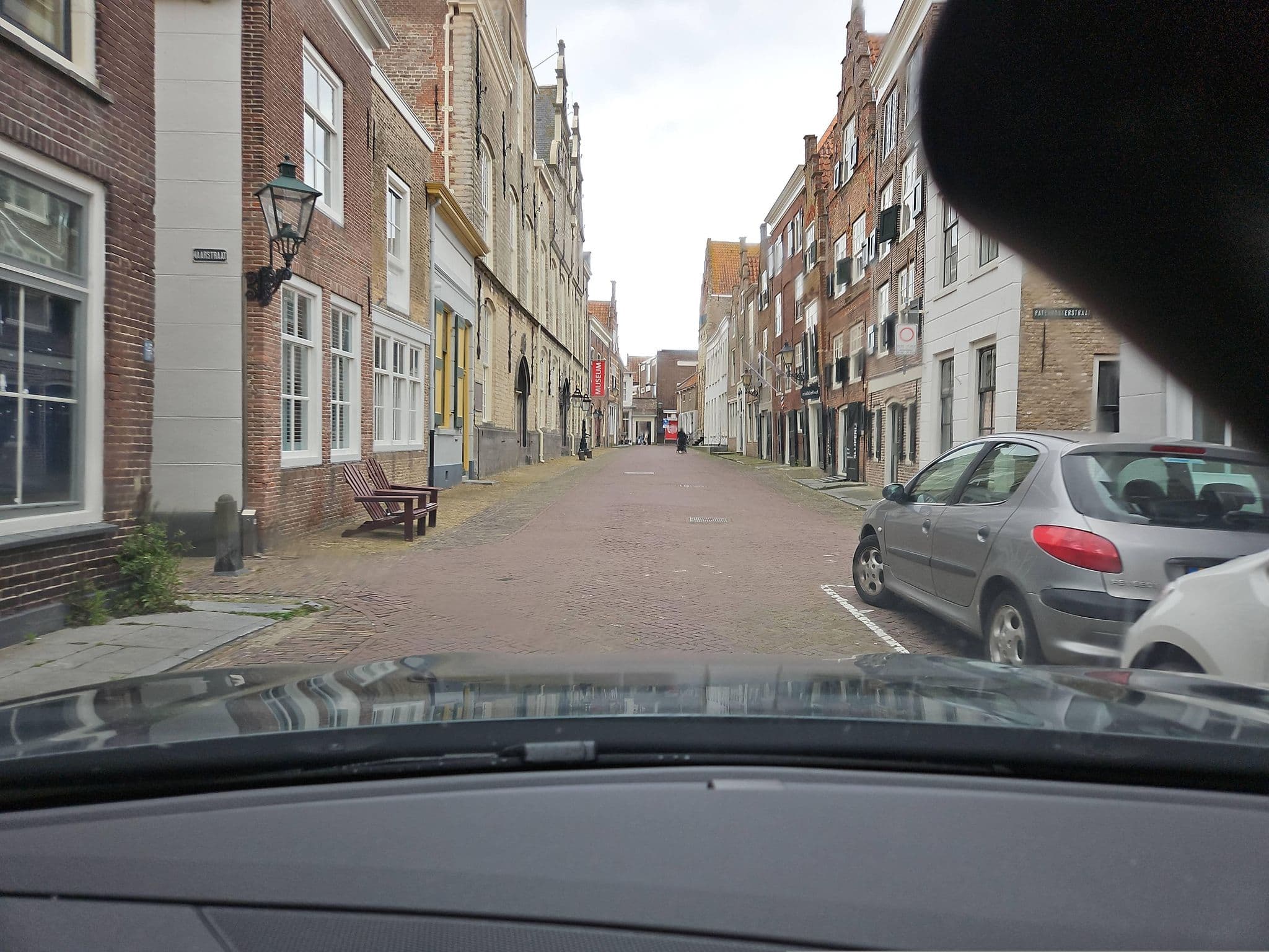 Street view near De Verwennerie, Zierikzee — © toho (CC BY-SA · Mapillary)