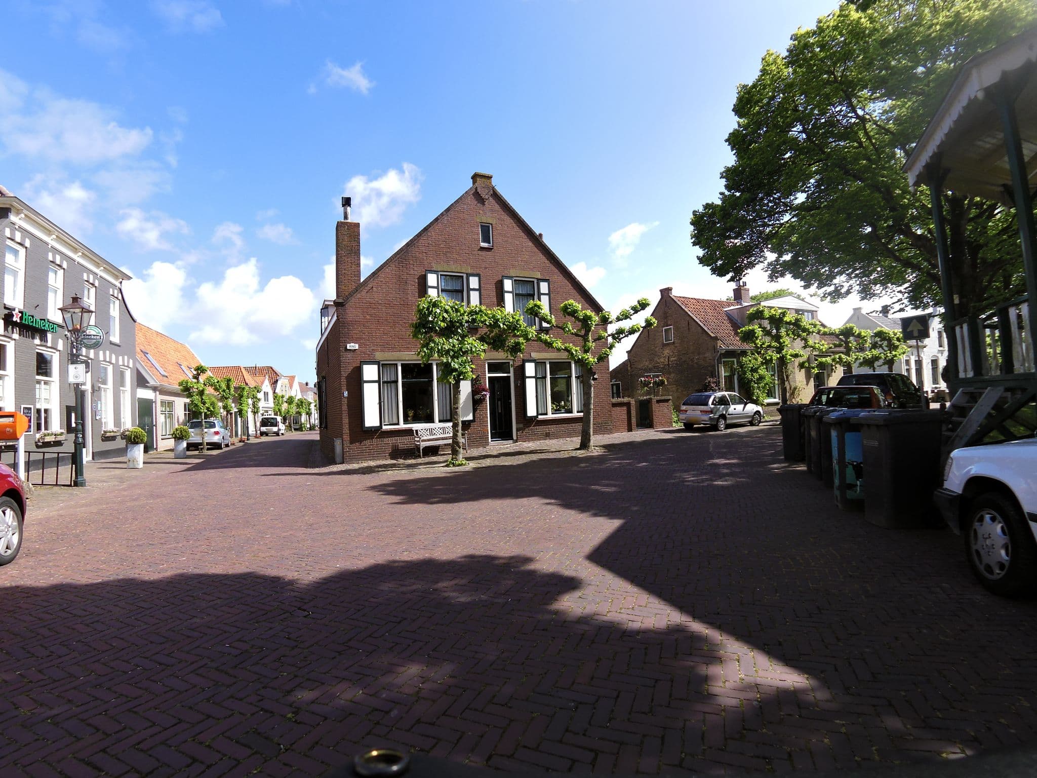 Street view near Hotel van der Weijde, Brouwershaven — © sander_h (CC BY-SA · Mapillary)