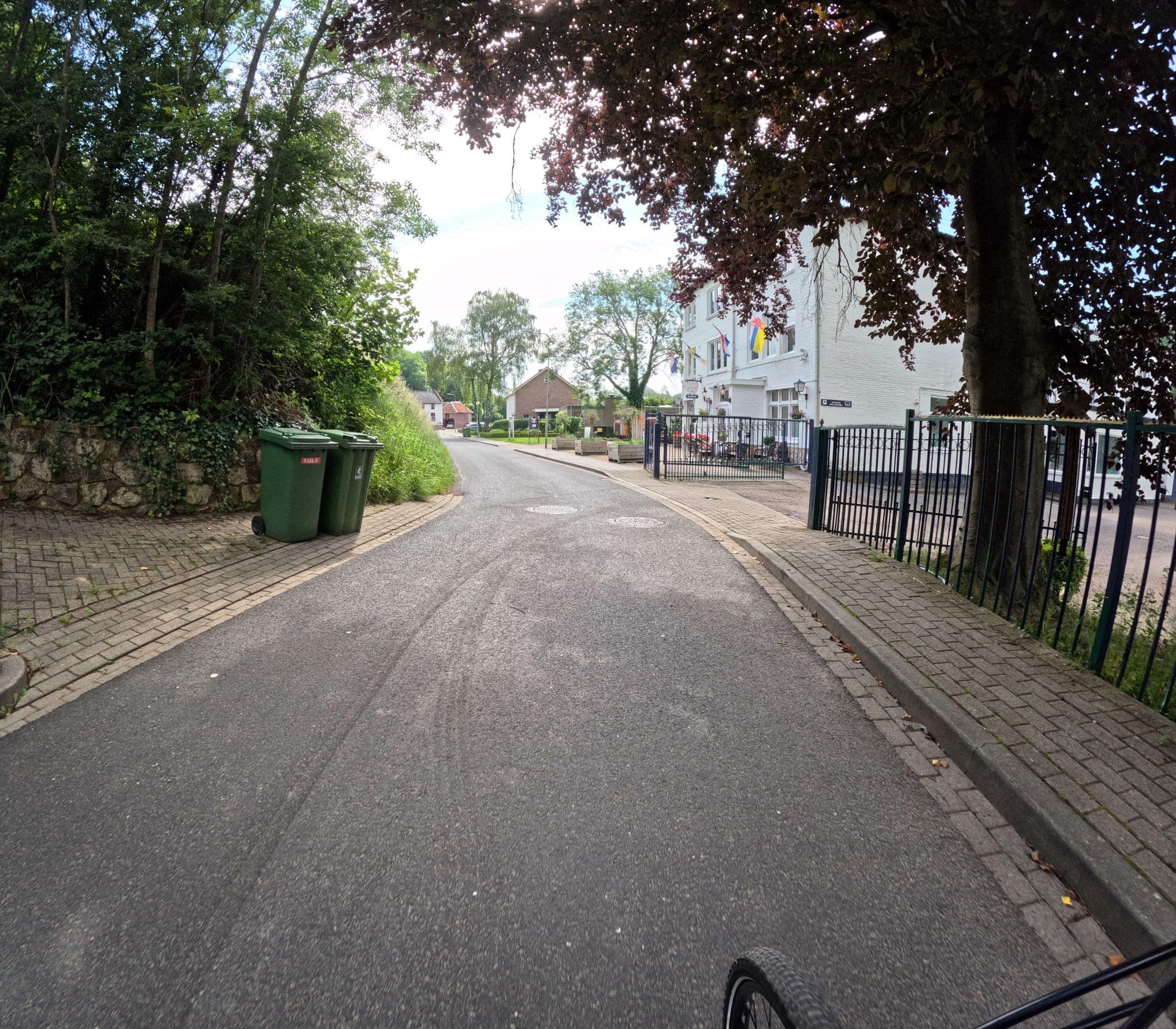 Street view near Geulzicht Hotel, Klimmen — © madel (CC BY-SA · Mapillary)