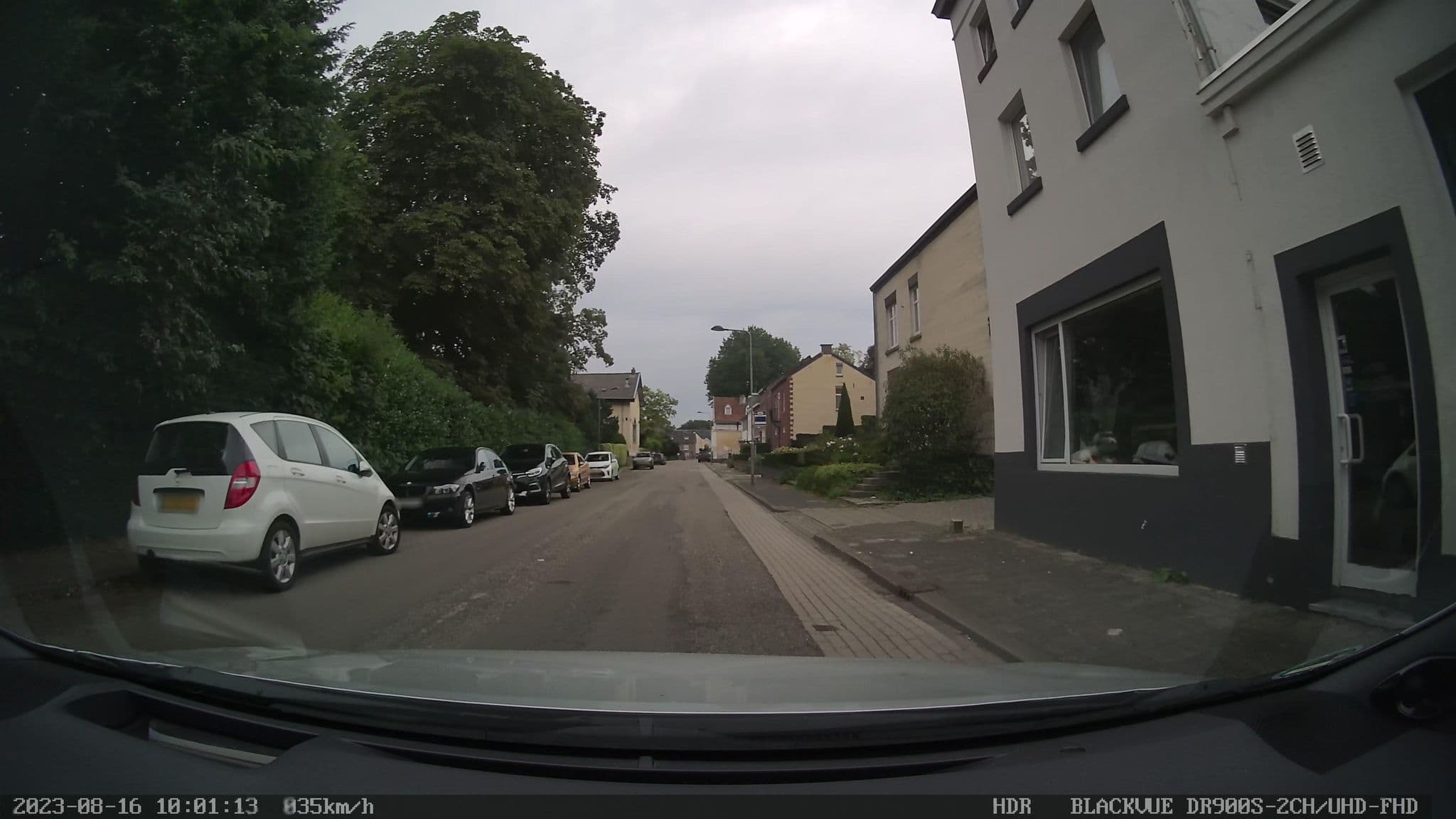 Street view near Hotel- Brasserie Vroenhof, Houthem — © madel (CC BY-SA · Mapillary)