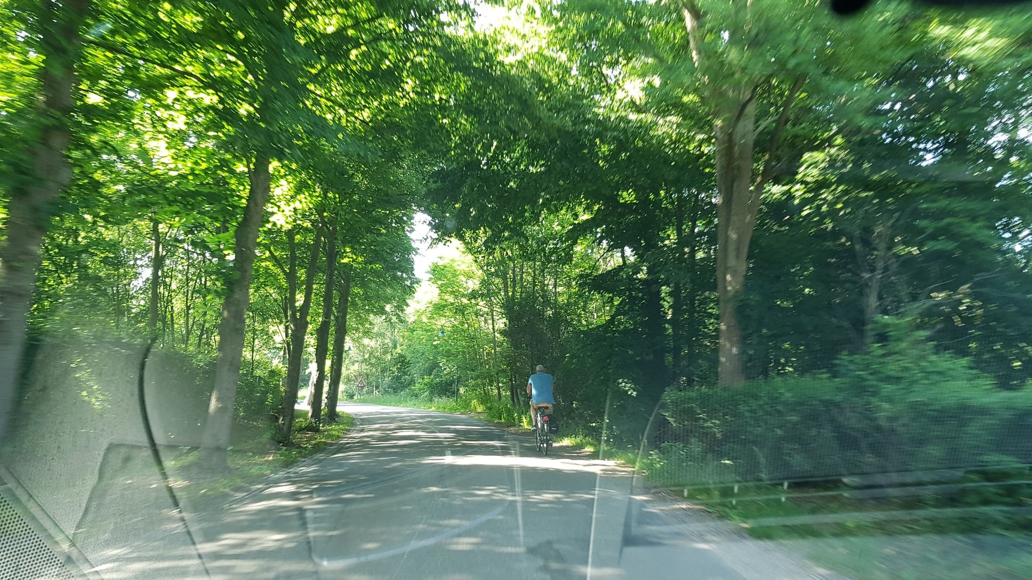 Street view near B&B Ut Hoeveneind, Teteringen — © ghyze (CC BY-SA · Mapillary)