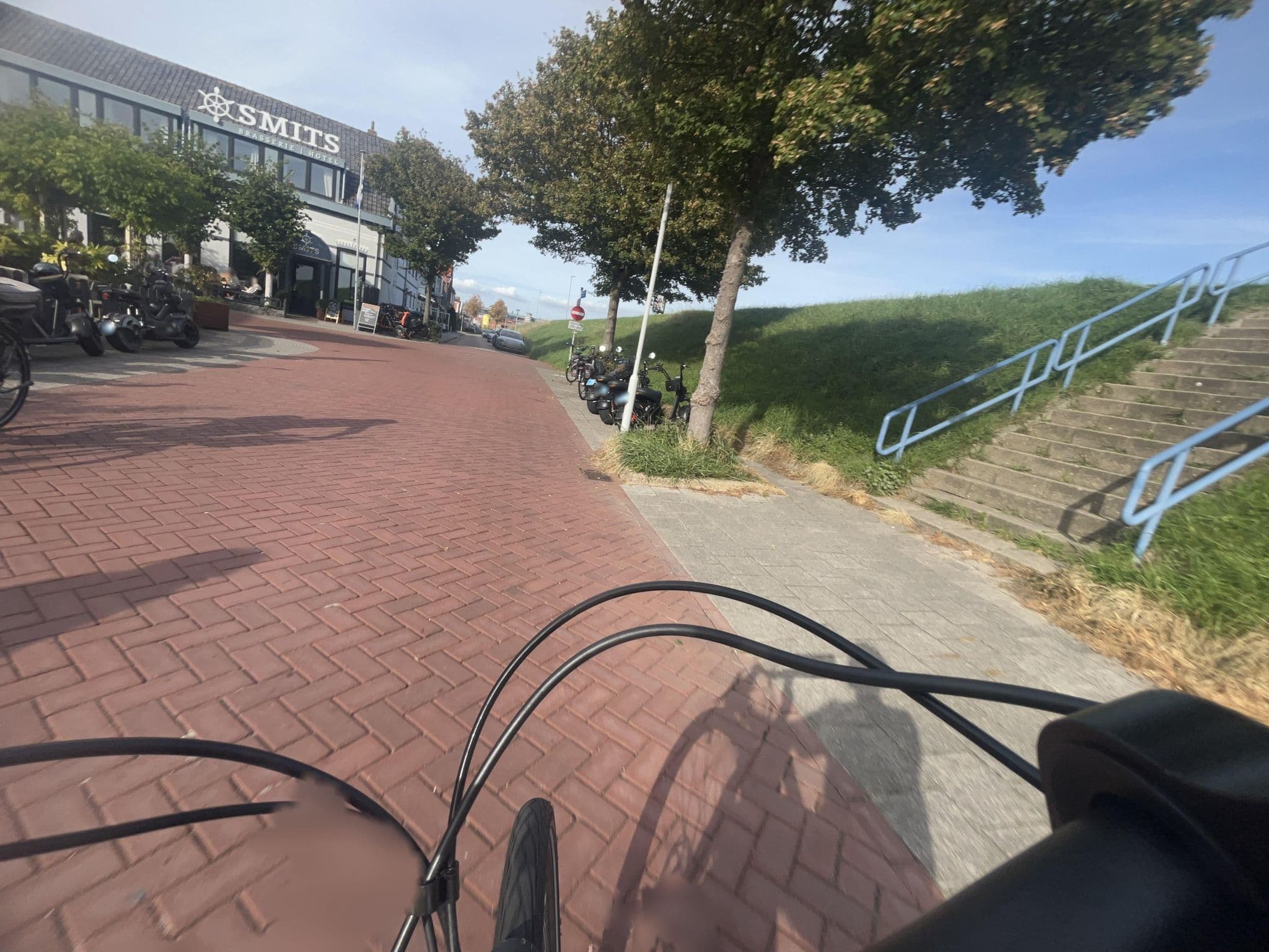 Street view near Hotel Brasserie Smits, Wemeldinge — © eyeltayegmailcom (CC BY-SA · Mapillary)