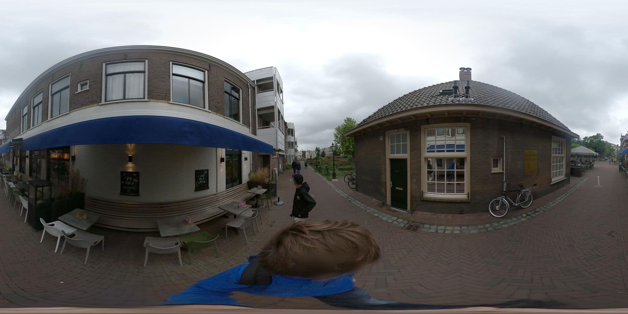 Street view near D'Oude Morsch, Leiden — © RemiSimonnin (CC BY-SA · Mapillary)