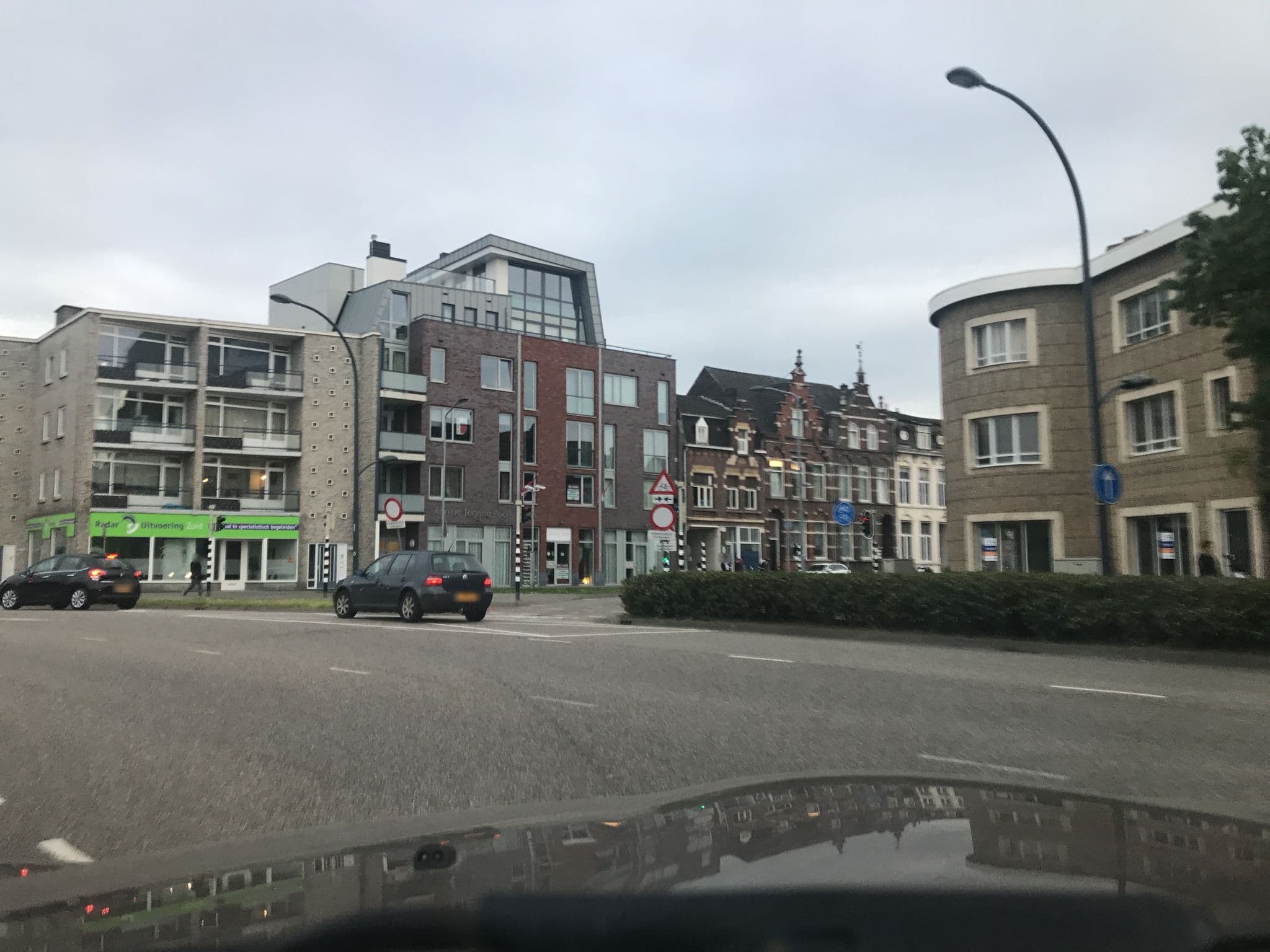 Street view near Hotel paparazzi, Venlo — © saschahaberkorn (CC BY-SA · Mapillary)