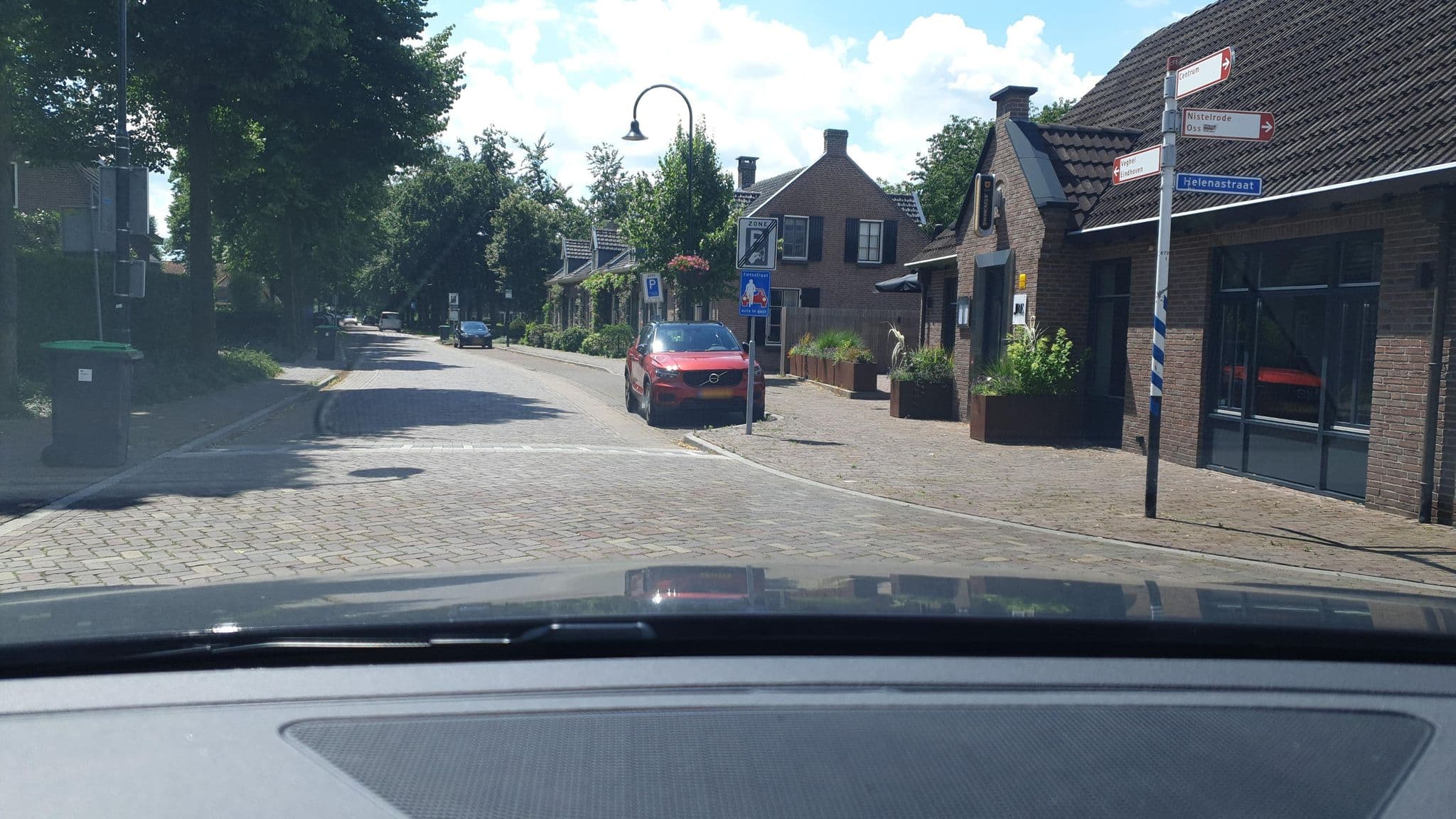 Street view near Arrows, Uden — © toho (CC BY-SA · Mapillary)